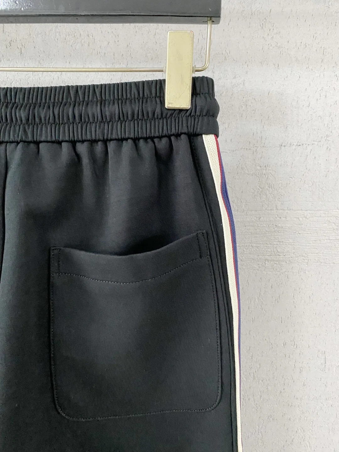 Men's Trousers MONCLER 18296210