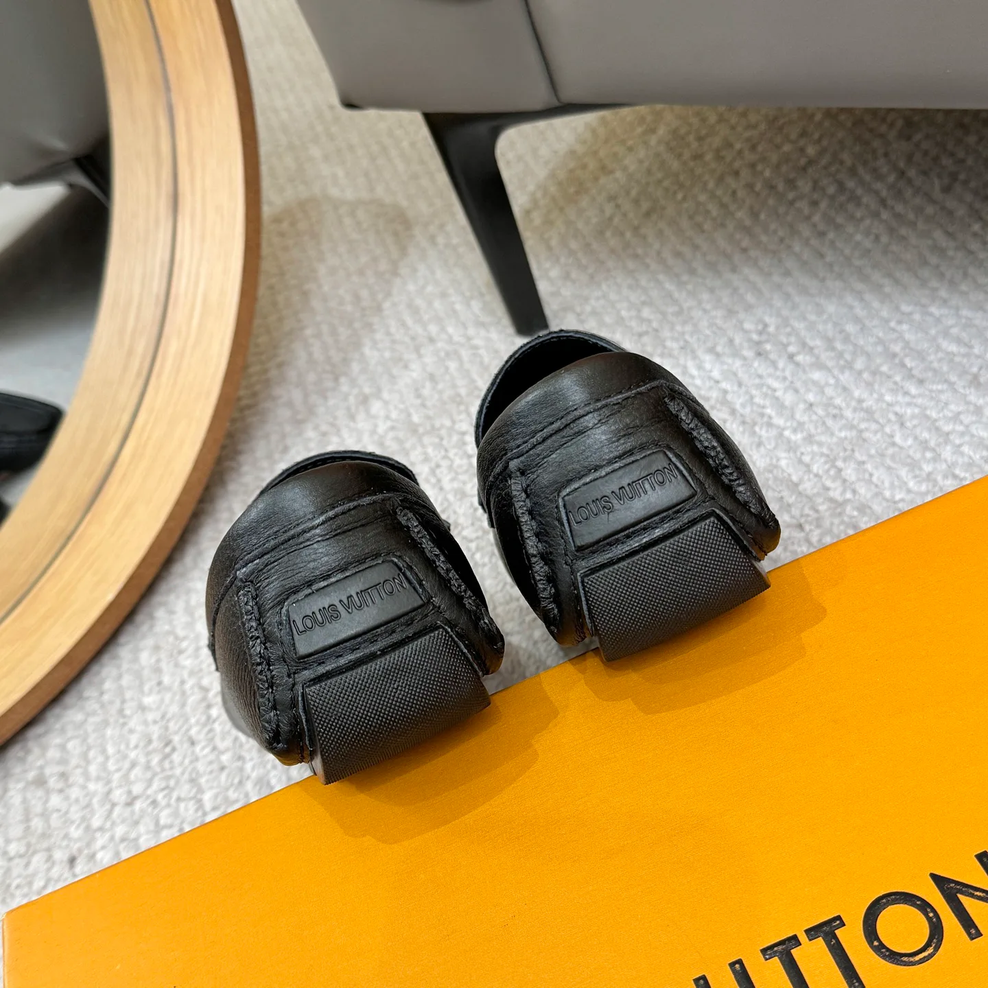 Men's Loafers And Dress Shoes LOUIS VUITTON 17514743