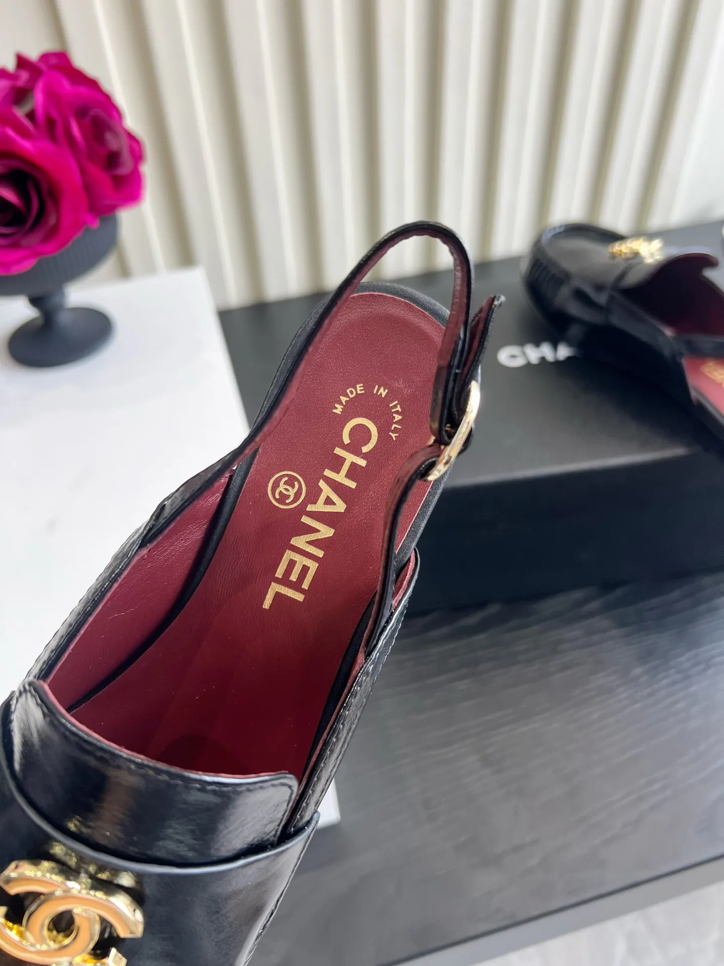Women's Loafers And Moccasins CHANEL 18223060