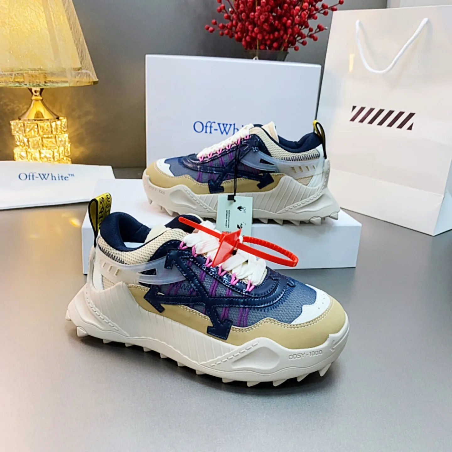 Women's Sneakers OFF-WHITE 17530543