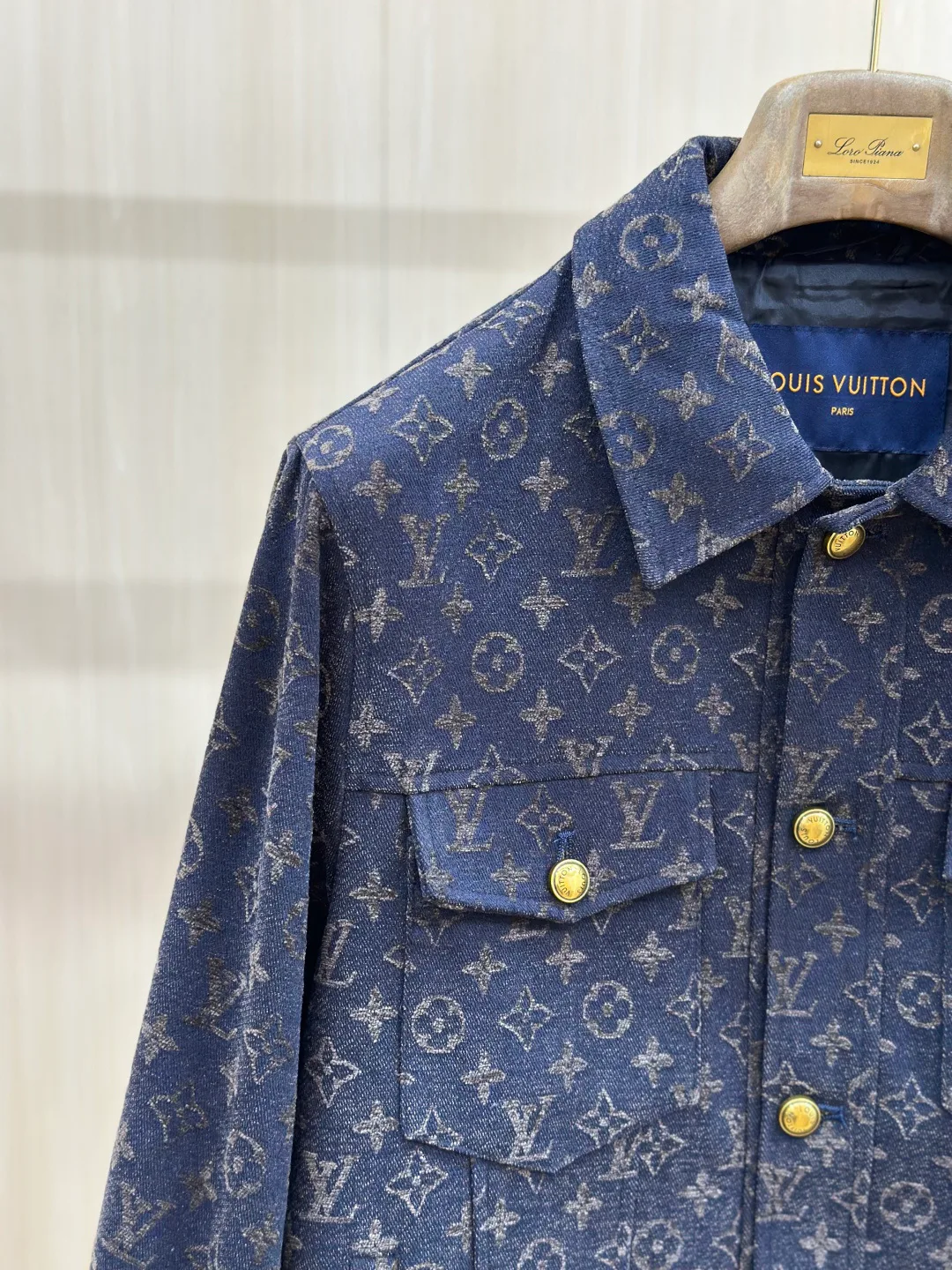 Куртки И Пуховики Мужские Louis Vuitton 18599282