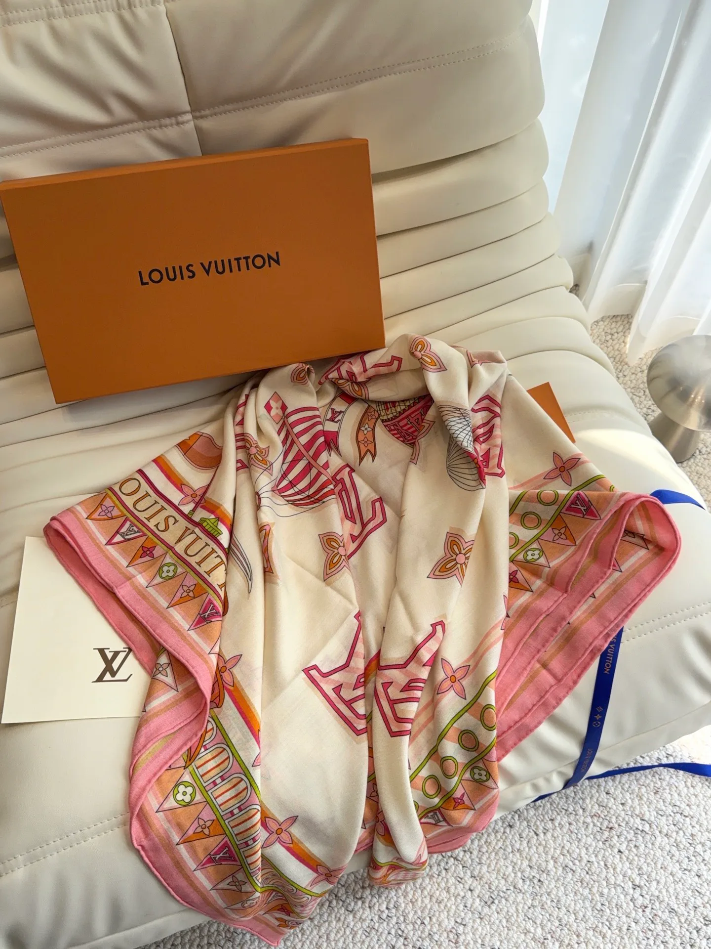 Silk Scarves LOUIS VUITTON 18322288