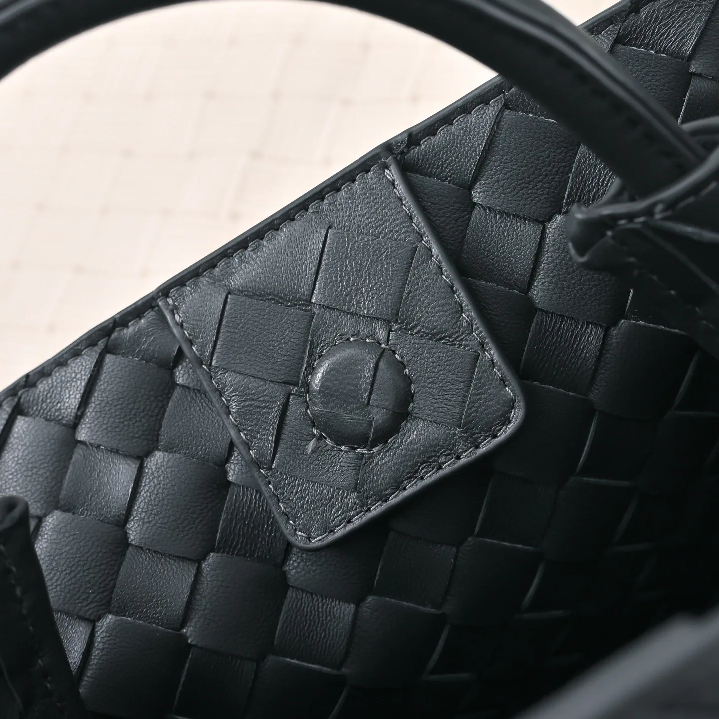 Women's Classic Handbags BOTTEGA VENETA 19527536