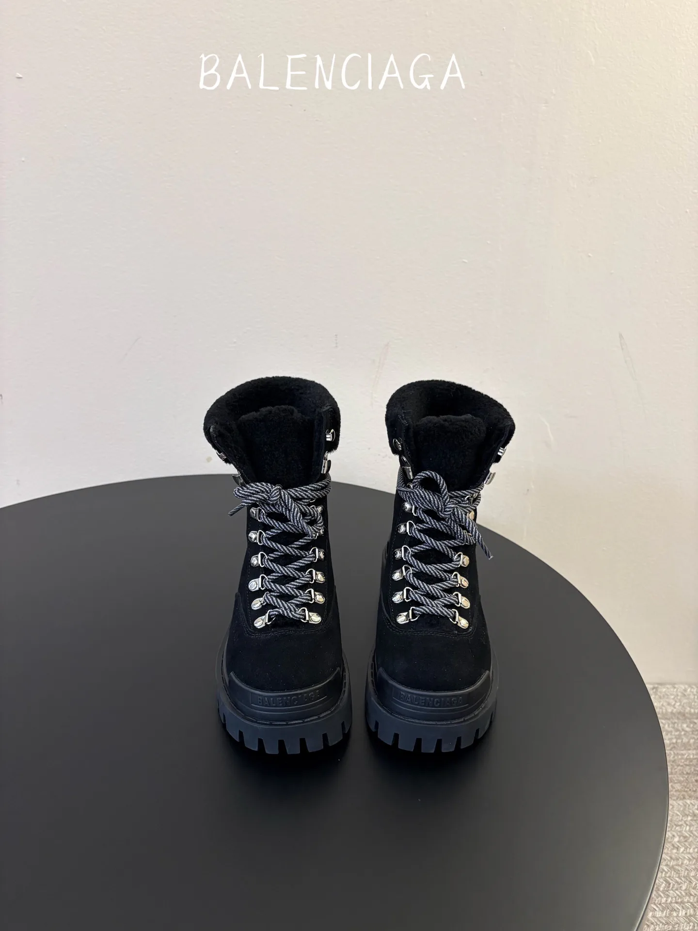 Ботинки Женские Balenciaga 18590344