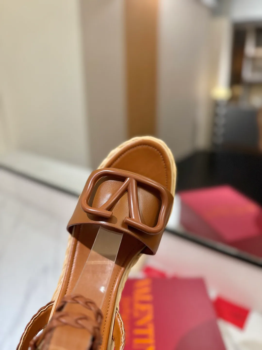 Women's Open-Toe Sandals VALENTINO 17946622