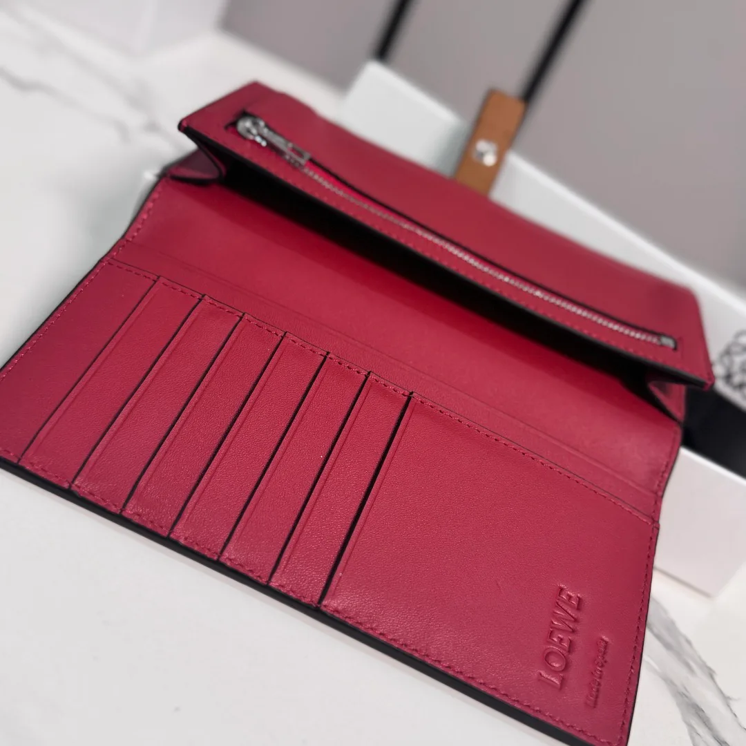 Women's Clutches LOEWE 17678719