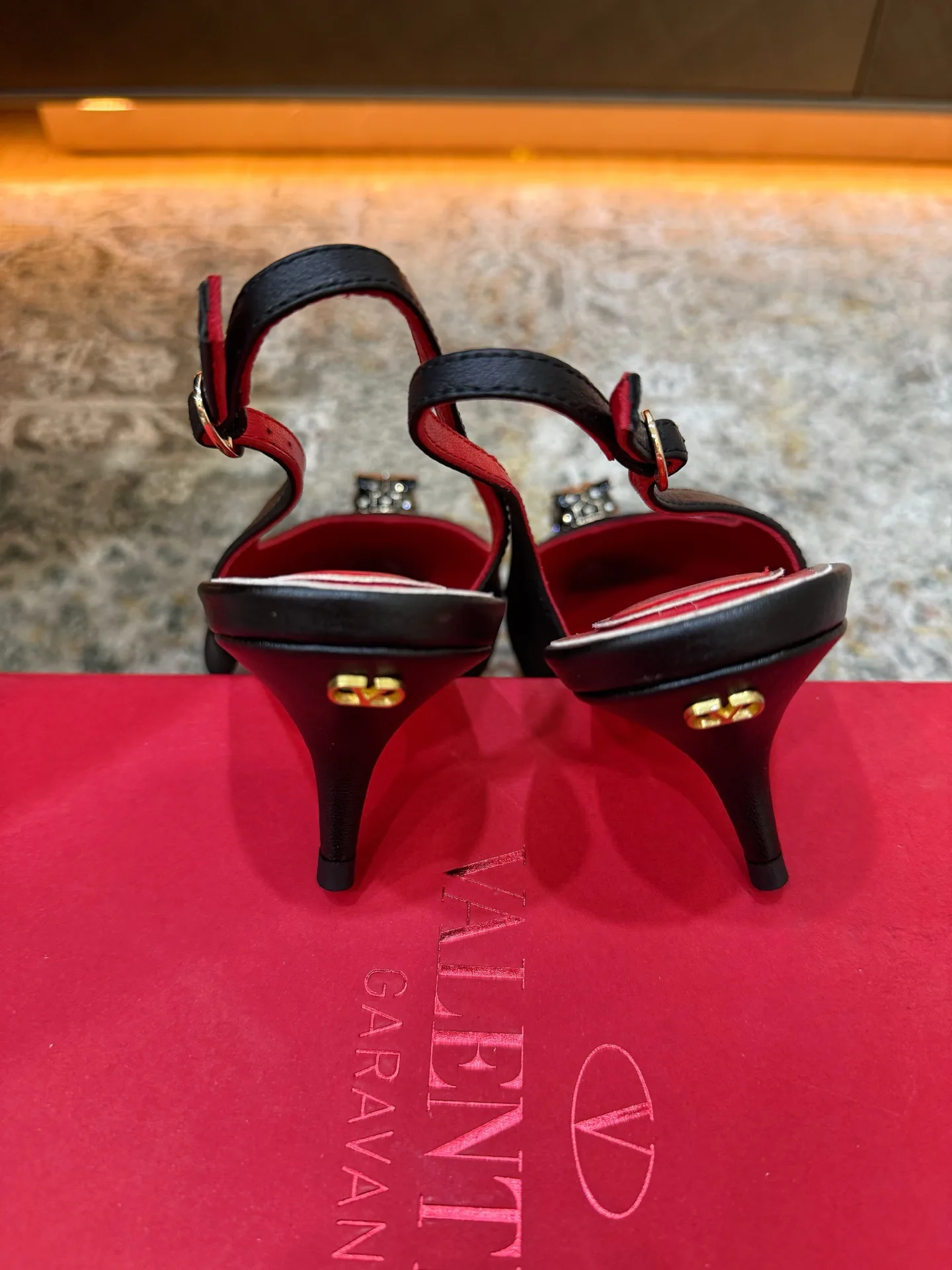 Women's Heels VALENTINO 18415145