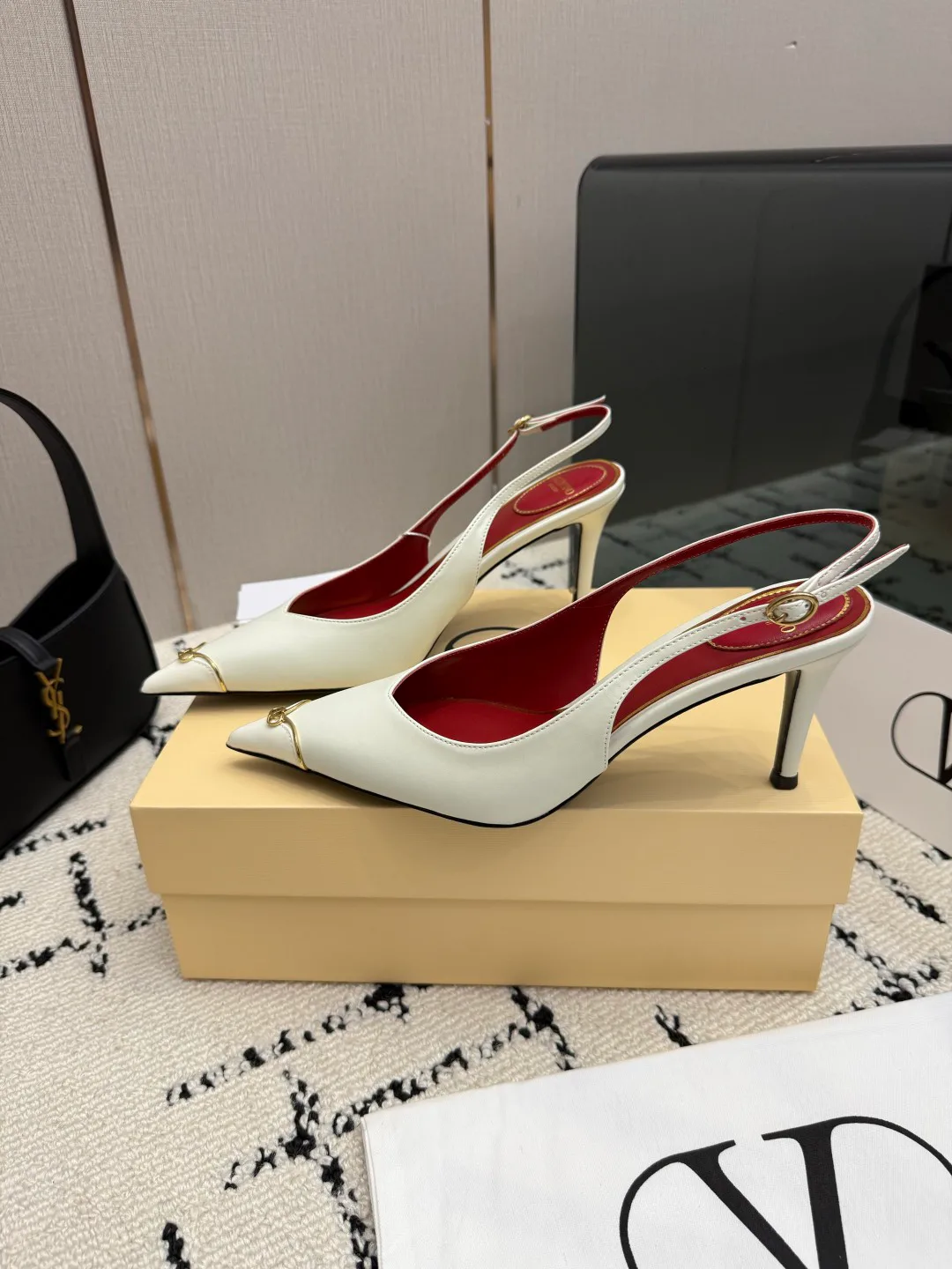 Women's Heels VALENTINO 18025153