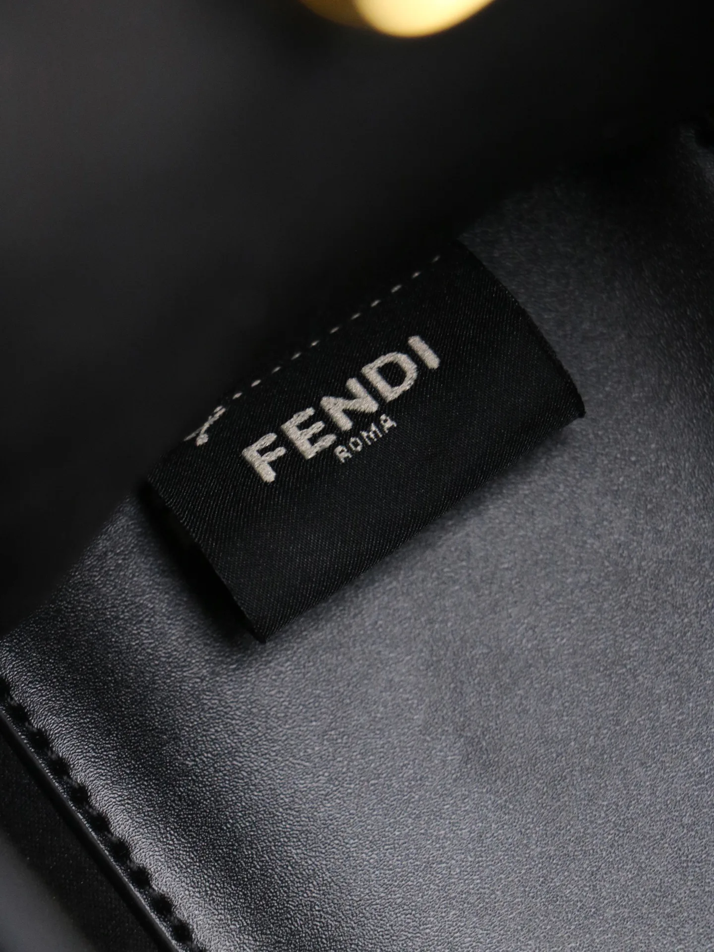 Women's Classic Handbags FENDI 18005129
