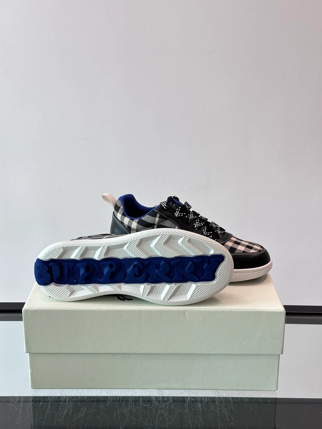 Men's Sneakers BURBERRY 18449432
