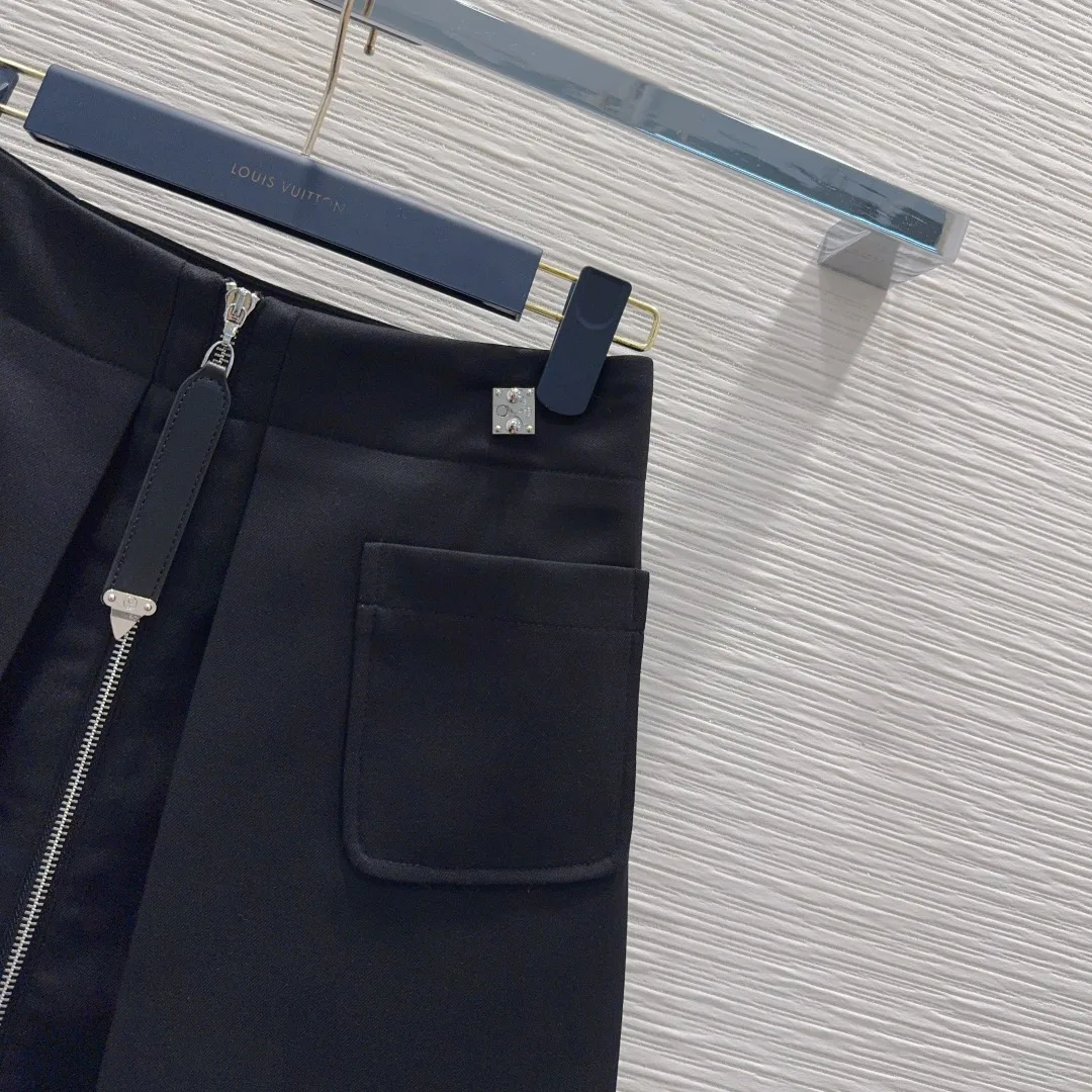 Women's Skirts LOUIS VUITTON 18388654