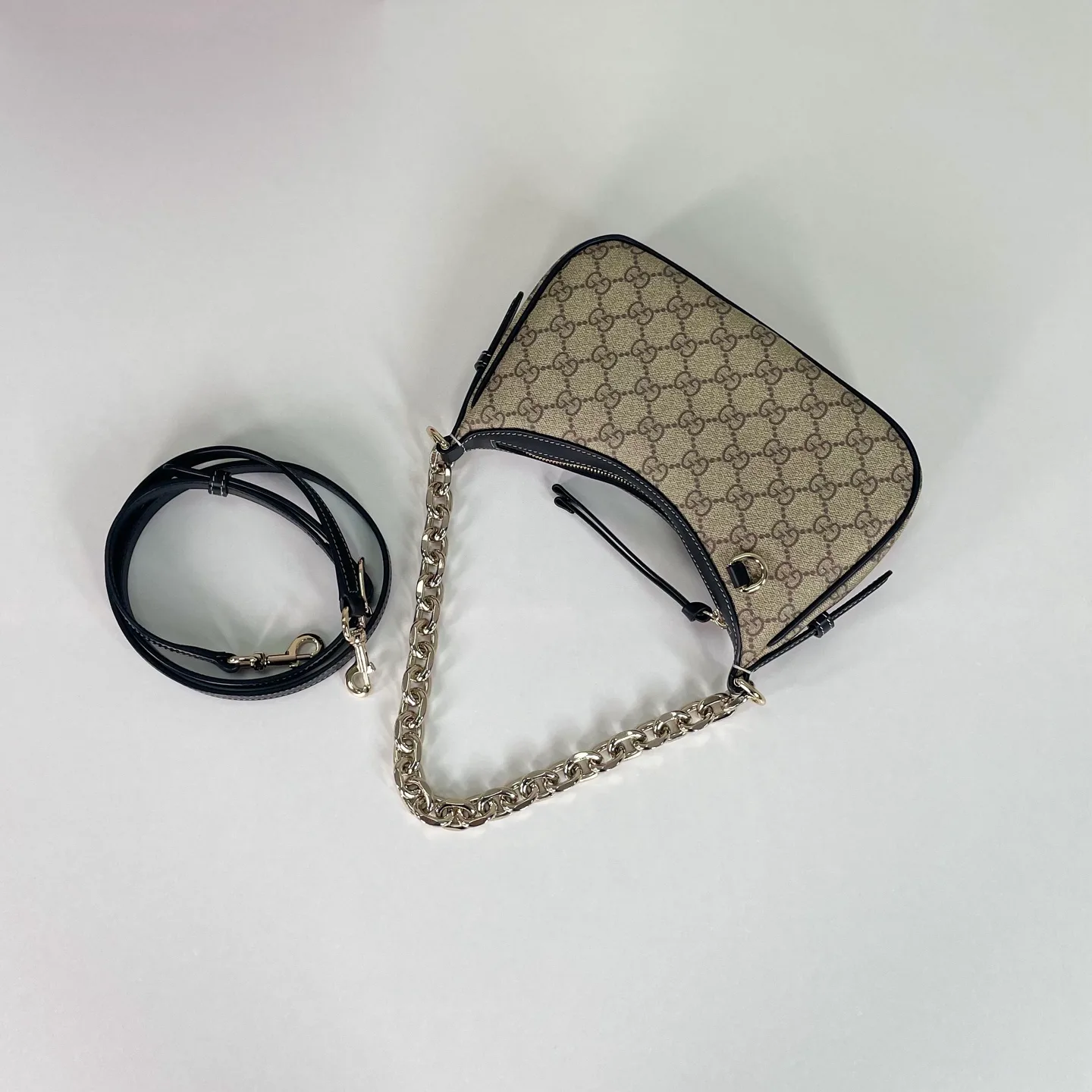 Women's Shoulder Bags GUCCI 18210747
