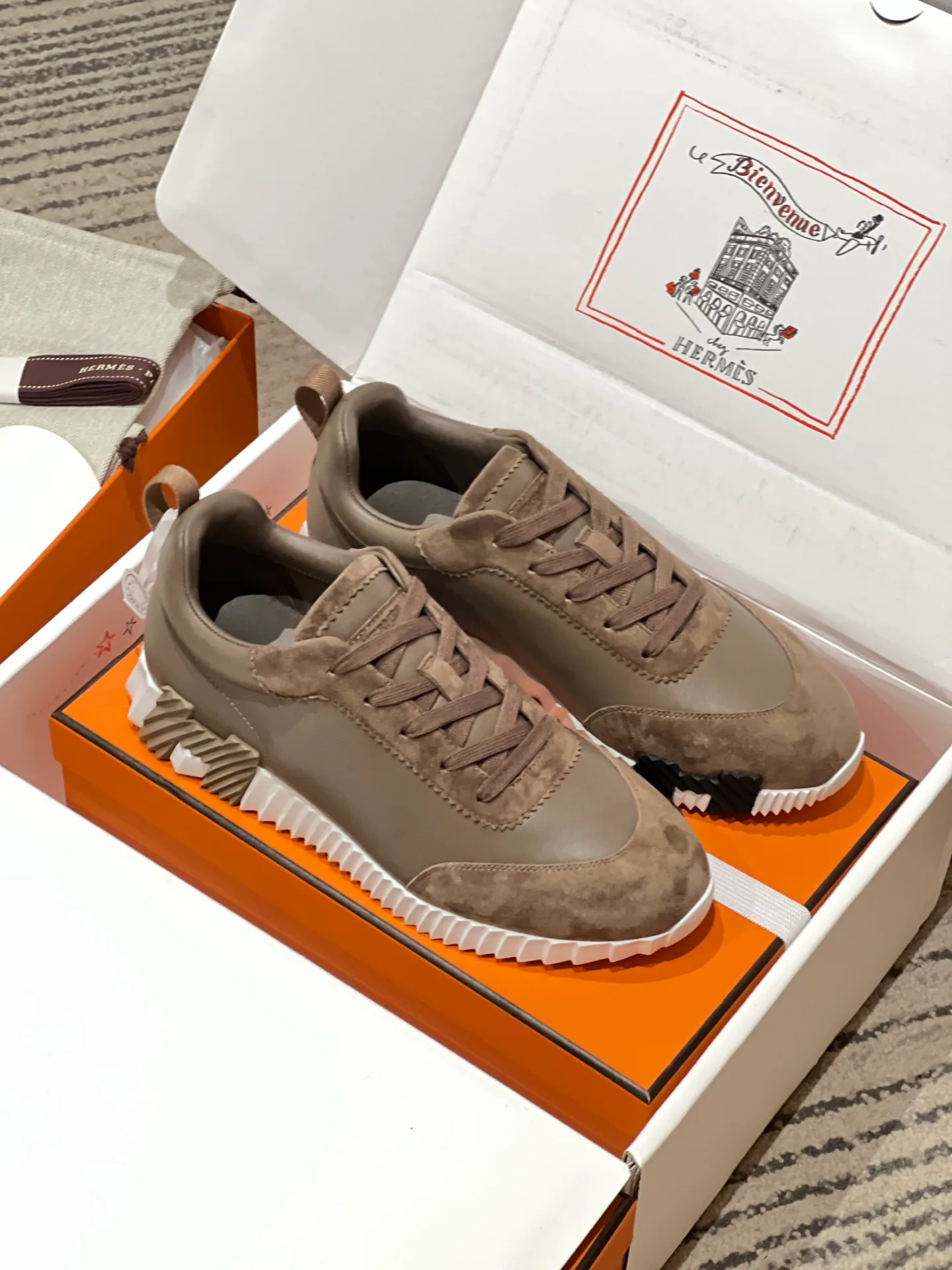 Women's Sneakers HERMES 18080319
