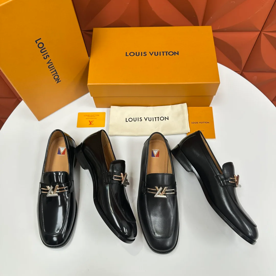Men's Loafers And Dress Shoes LOUIS VUITTON 18194018