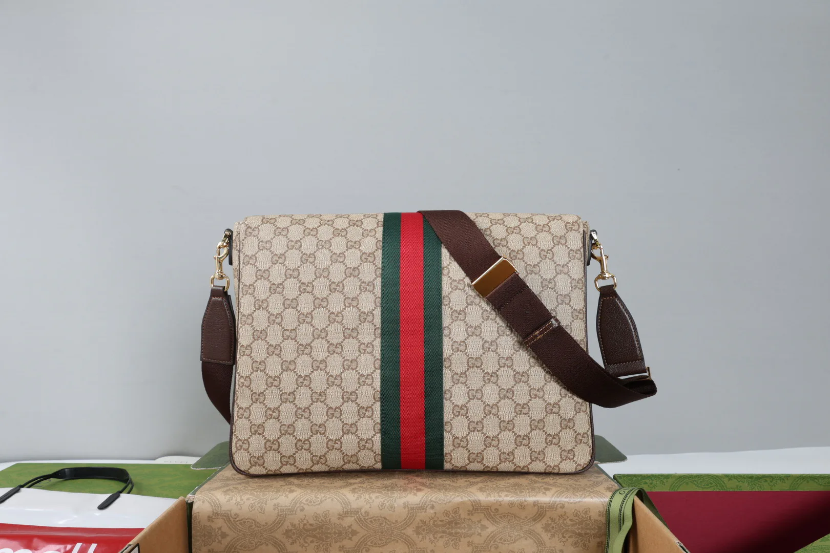 Women's Classic Handbags GUCCI 18065488