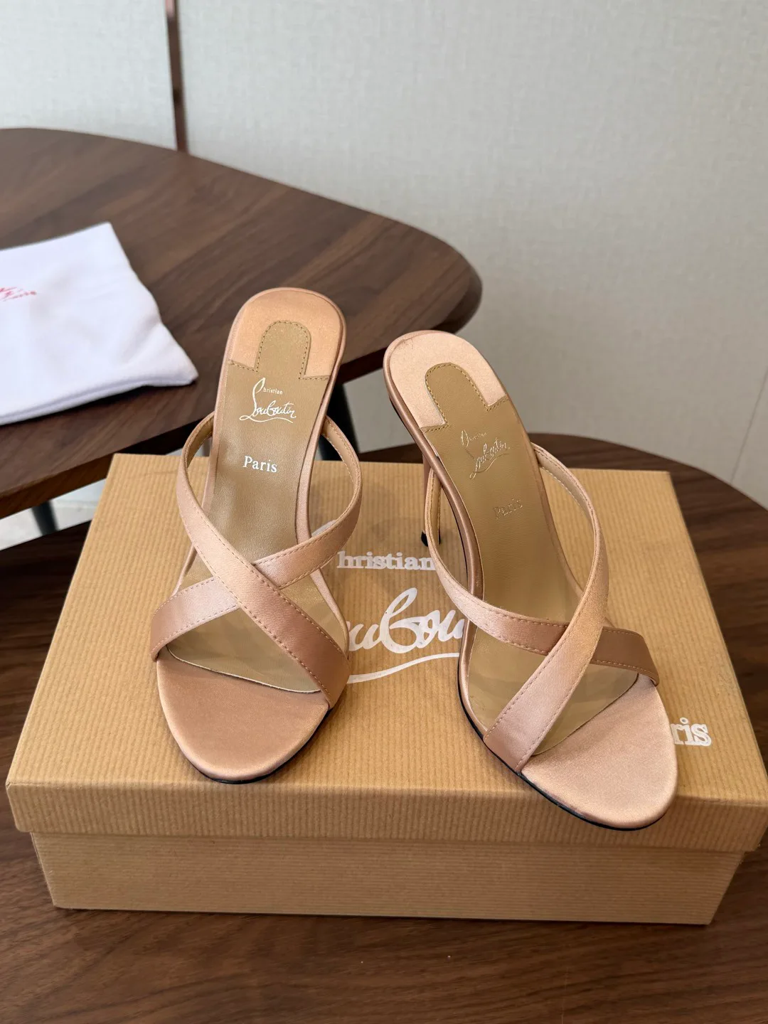 Women's Open-Toe Sandals CHRISTIAN LOUBOUTIN 18183096