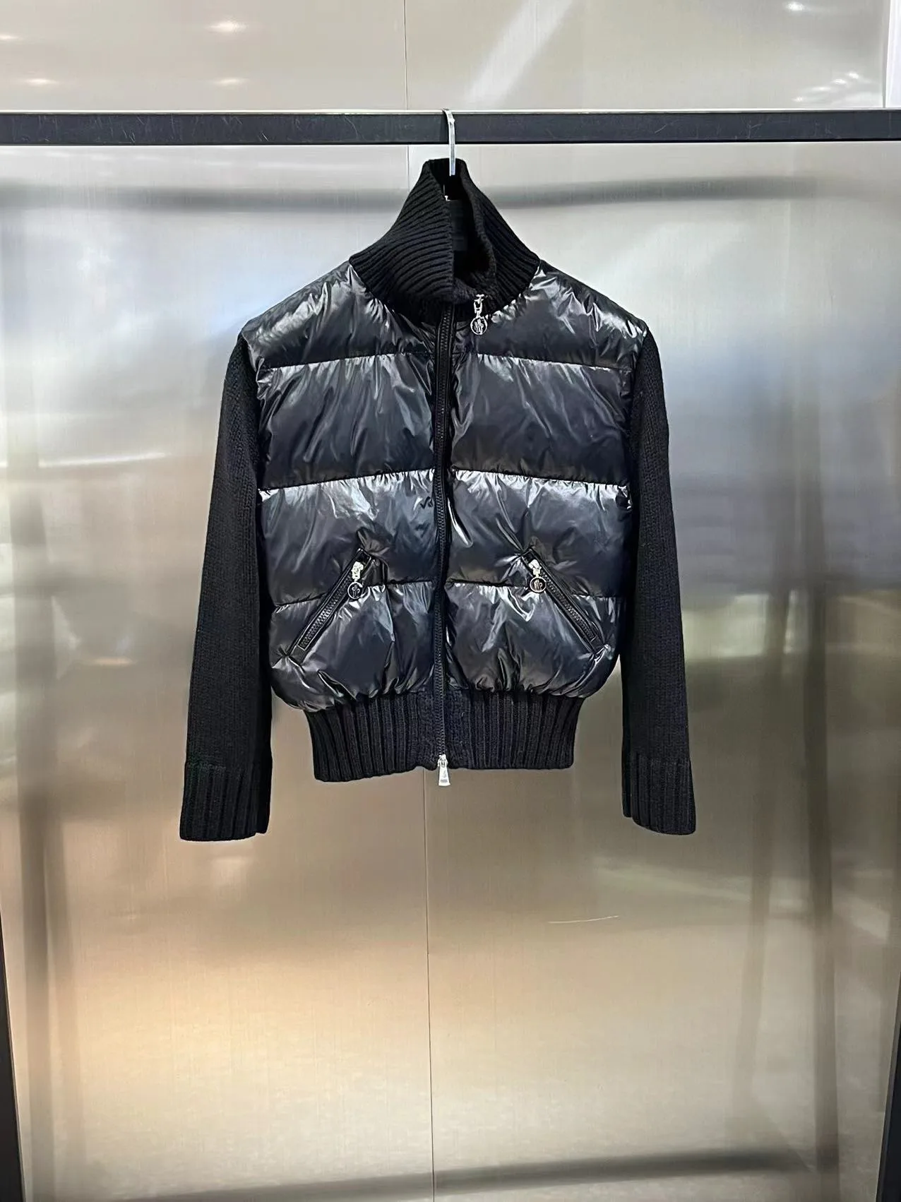 Women's Jackets And Down Jackets MONCLER 18129922