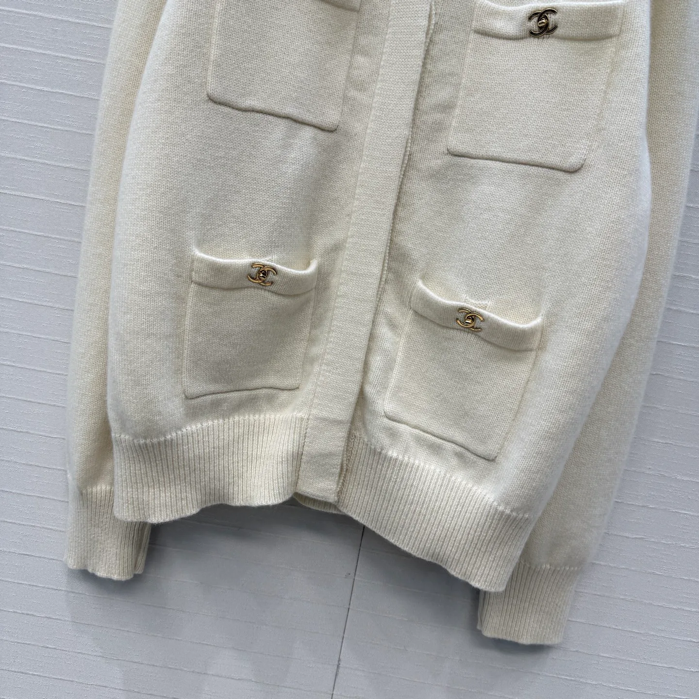 Women's Jumpers And Sweaters CHANEL 18138547