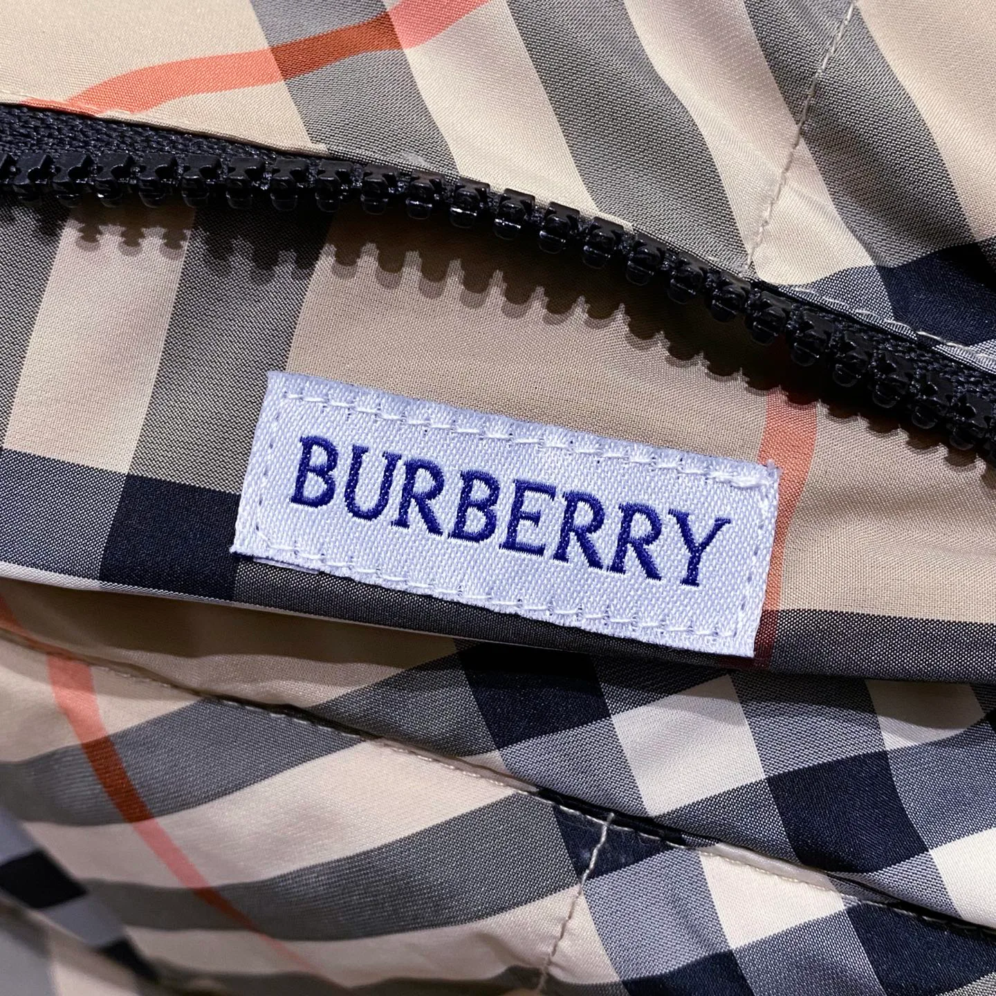 Жилеты Мужские Burberry 18572347
