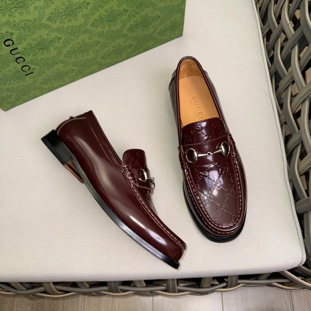 Men's Loafers And Dress Shoes GUCCI 17576637