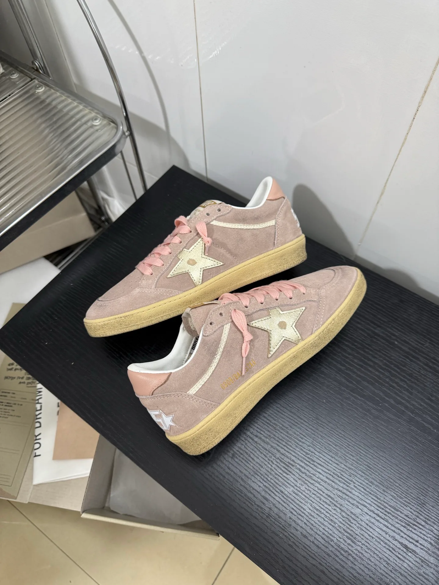 Women's Sneakers GOLDEN GOOSE 18211935