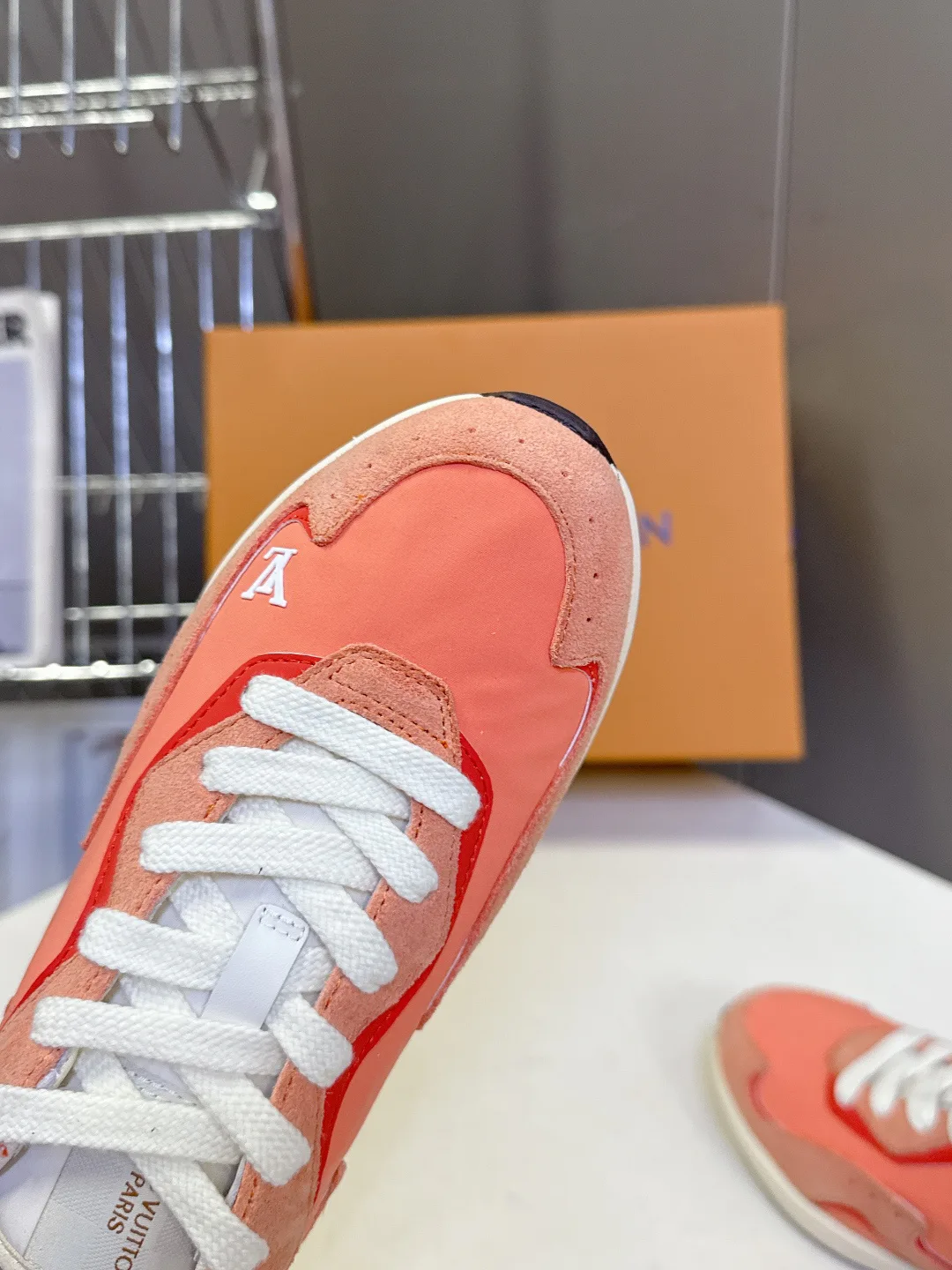 Men's Sneakers LOUIS VUITTON 18404684