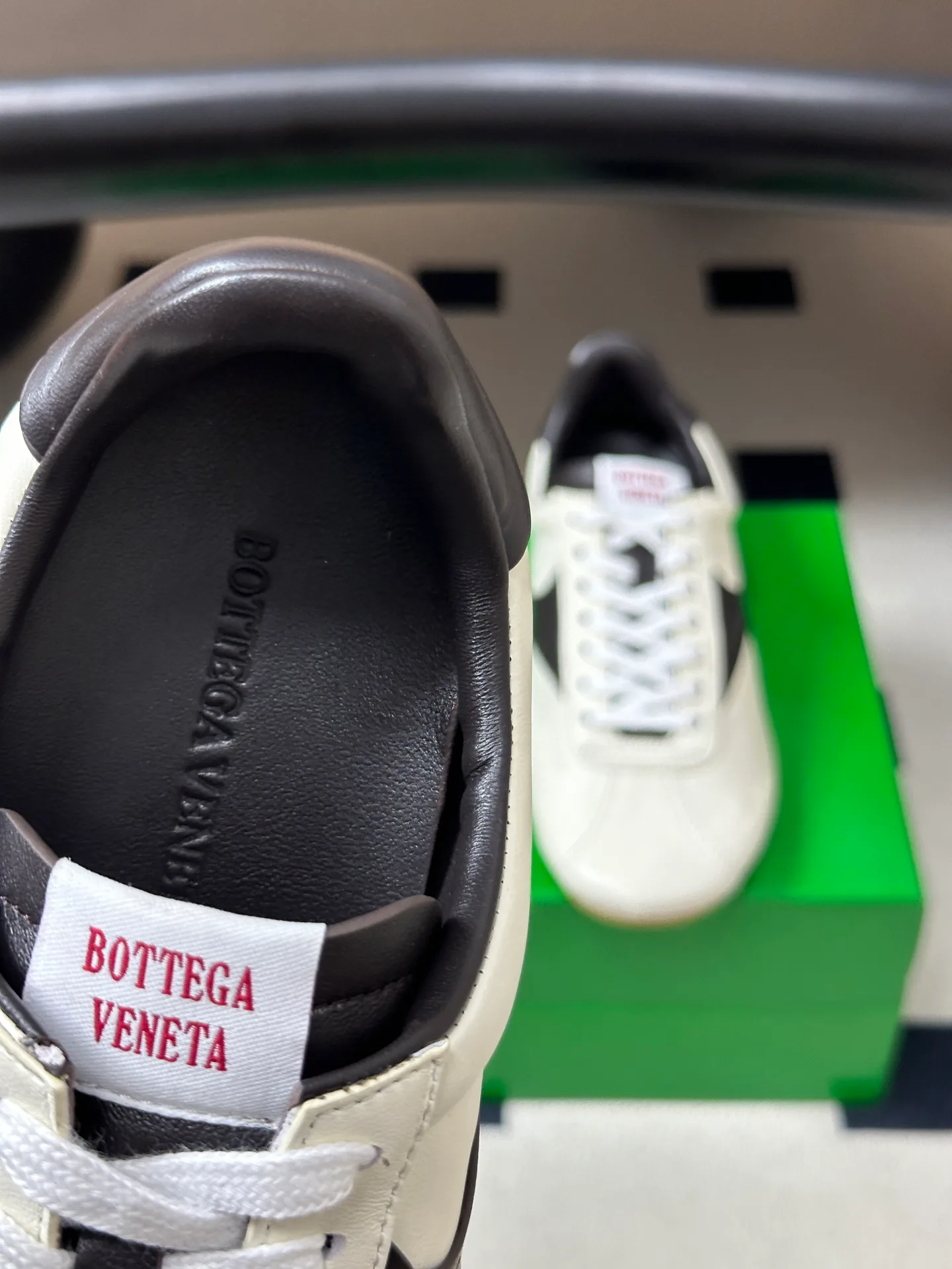 Women's Sneakers BOTTEGA VENETA 18070053