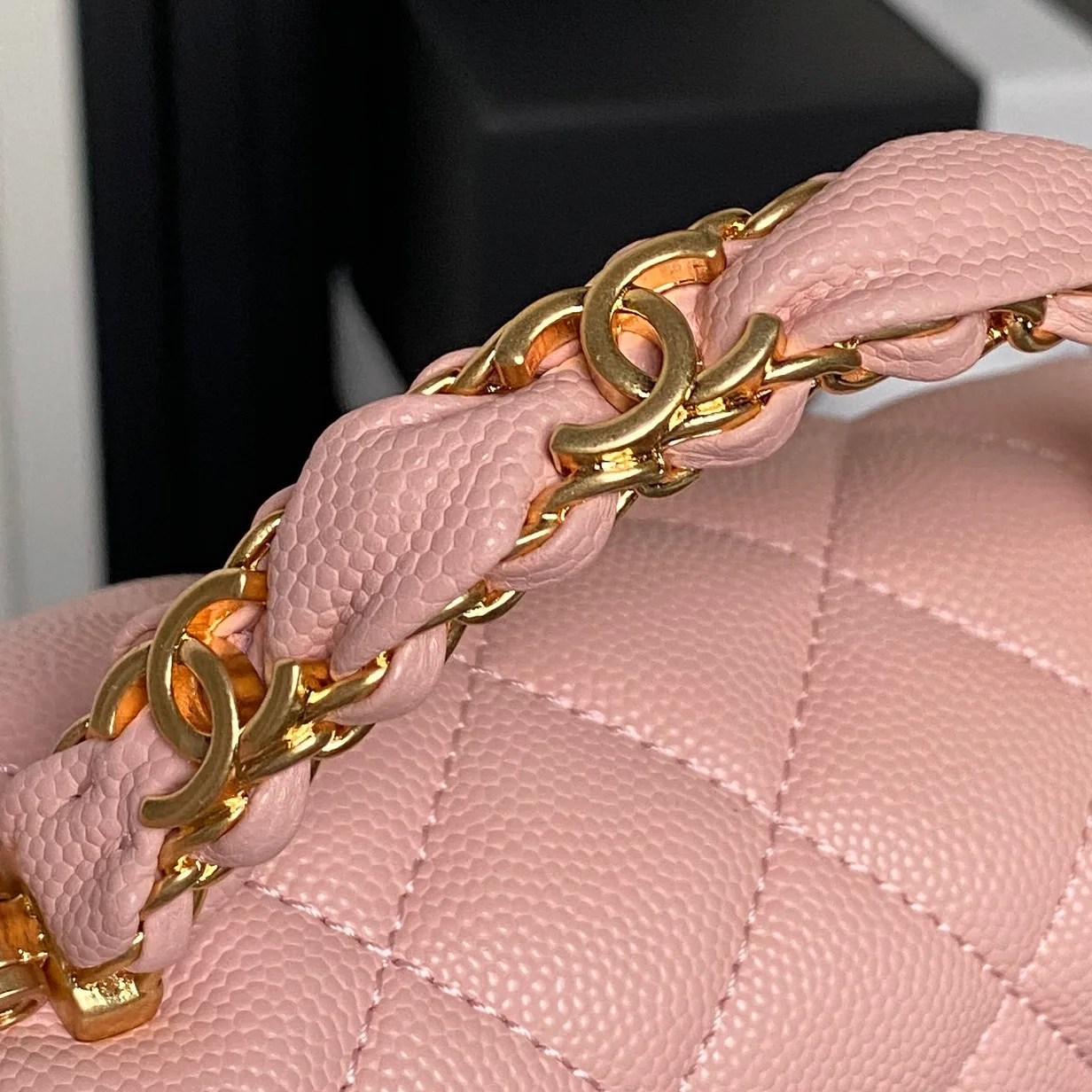 Women's Classic Handbags CHANEL 17364559