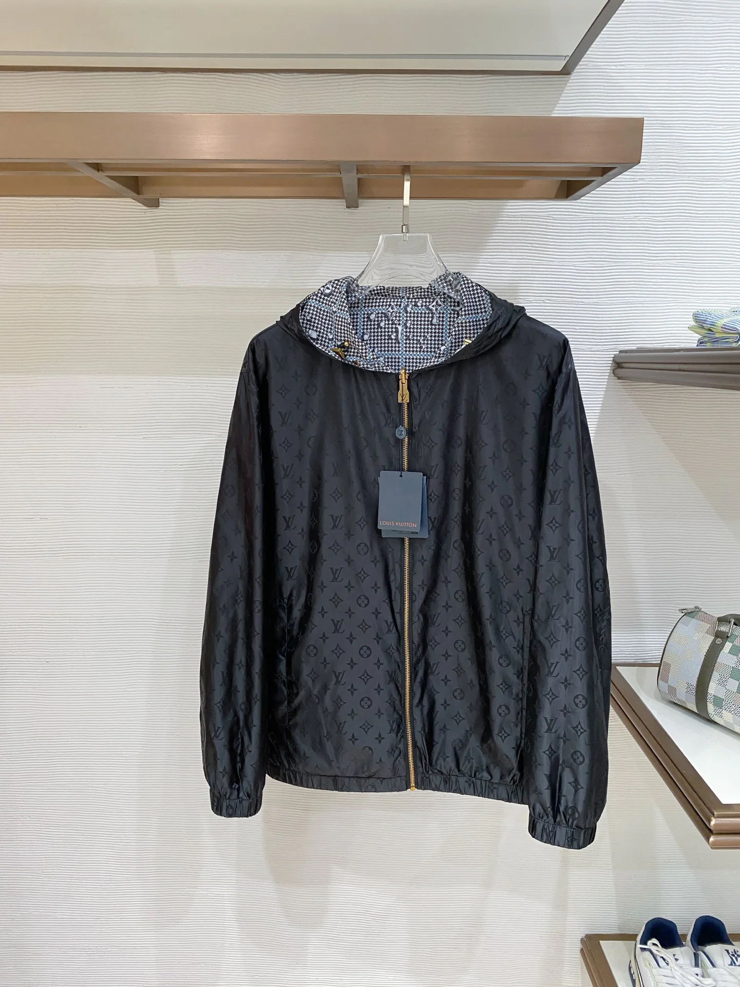 Куртки И Пуховики Мужские Louis Vuitton 18618722