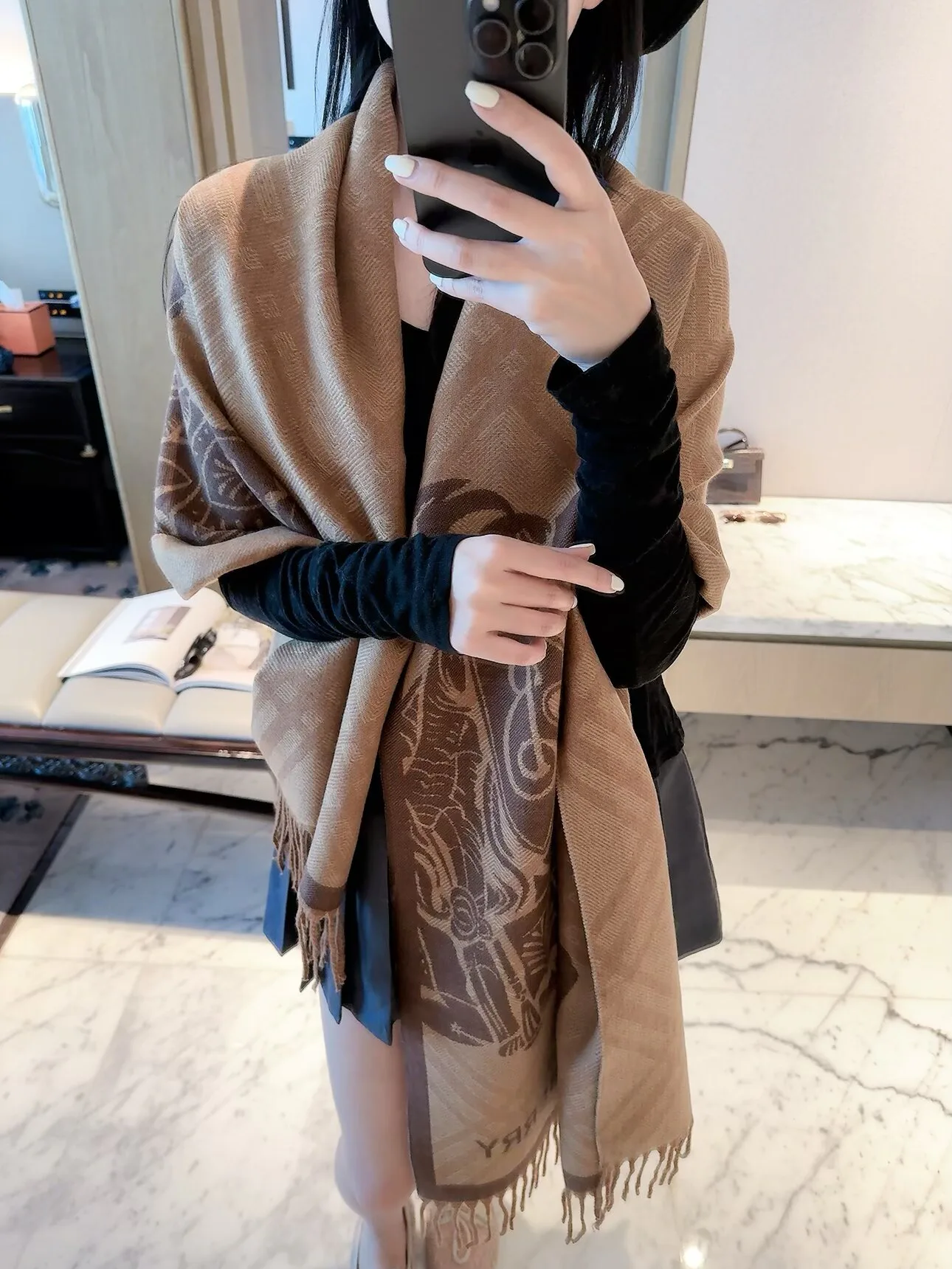 Scarves BURBERRY 18003025