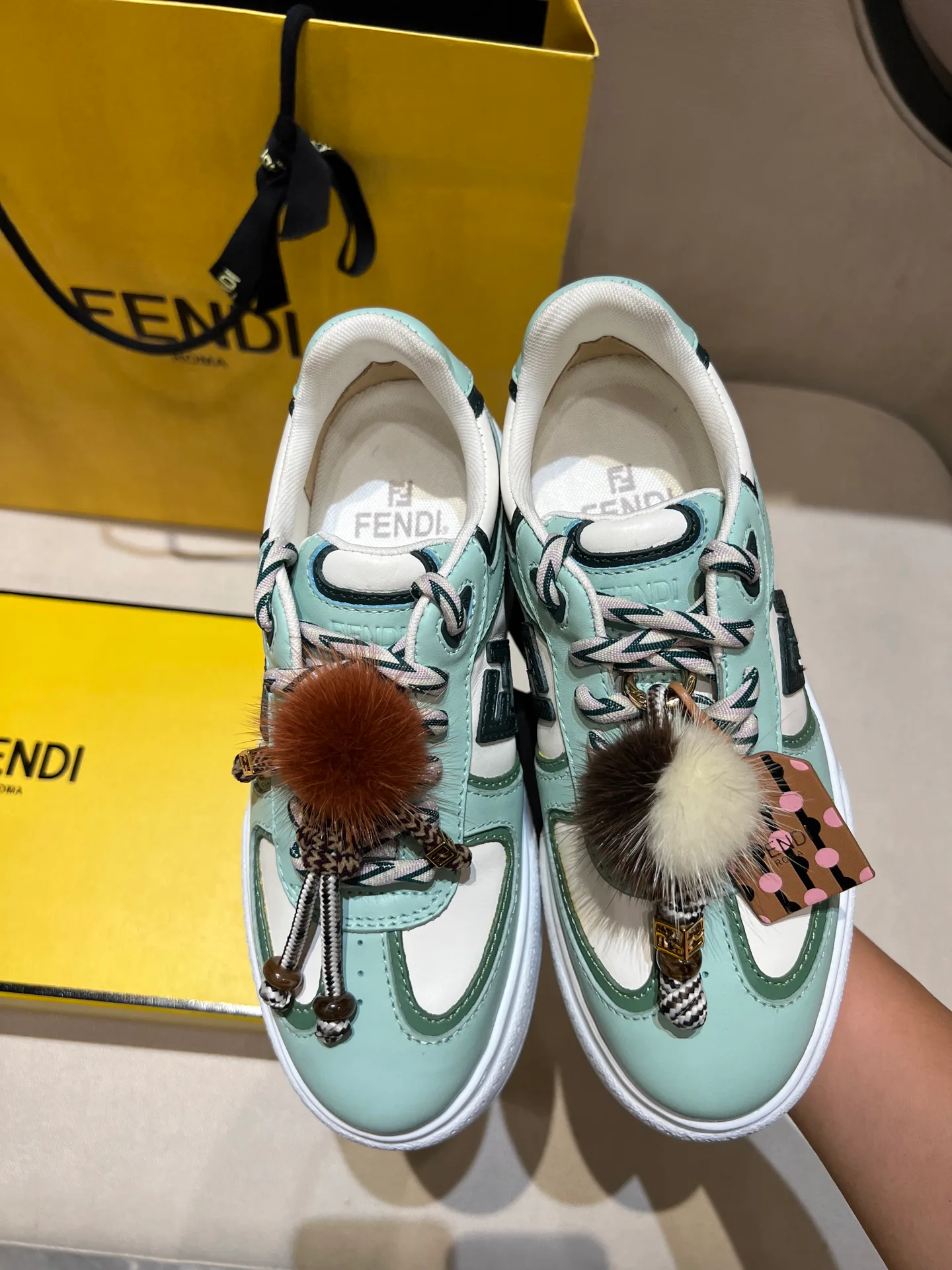 Women's Sneakers FENDI 18020646