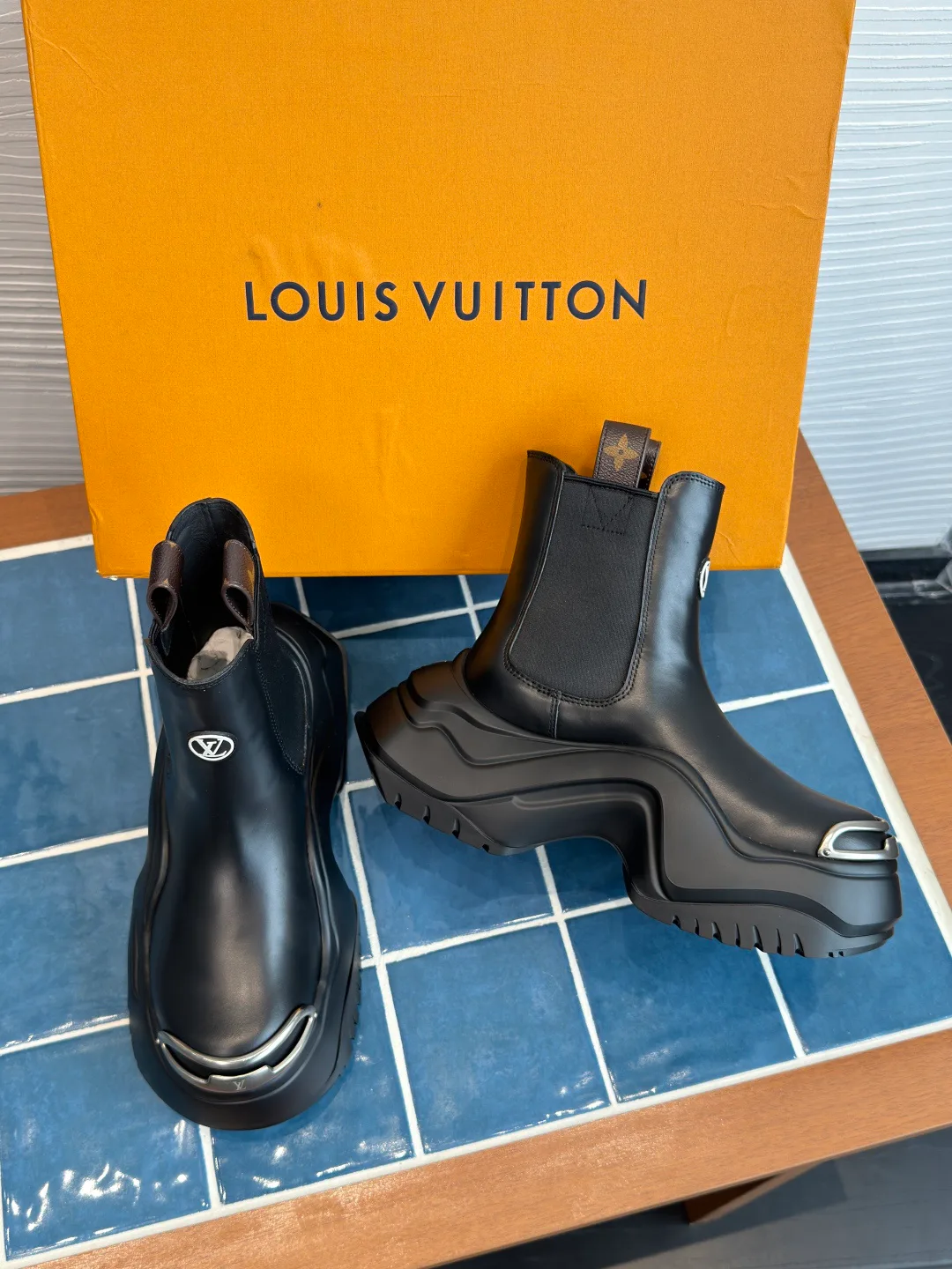 Women's Ankle Boots LOUIS VUITTON 18252062