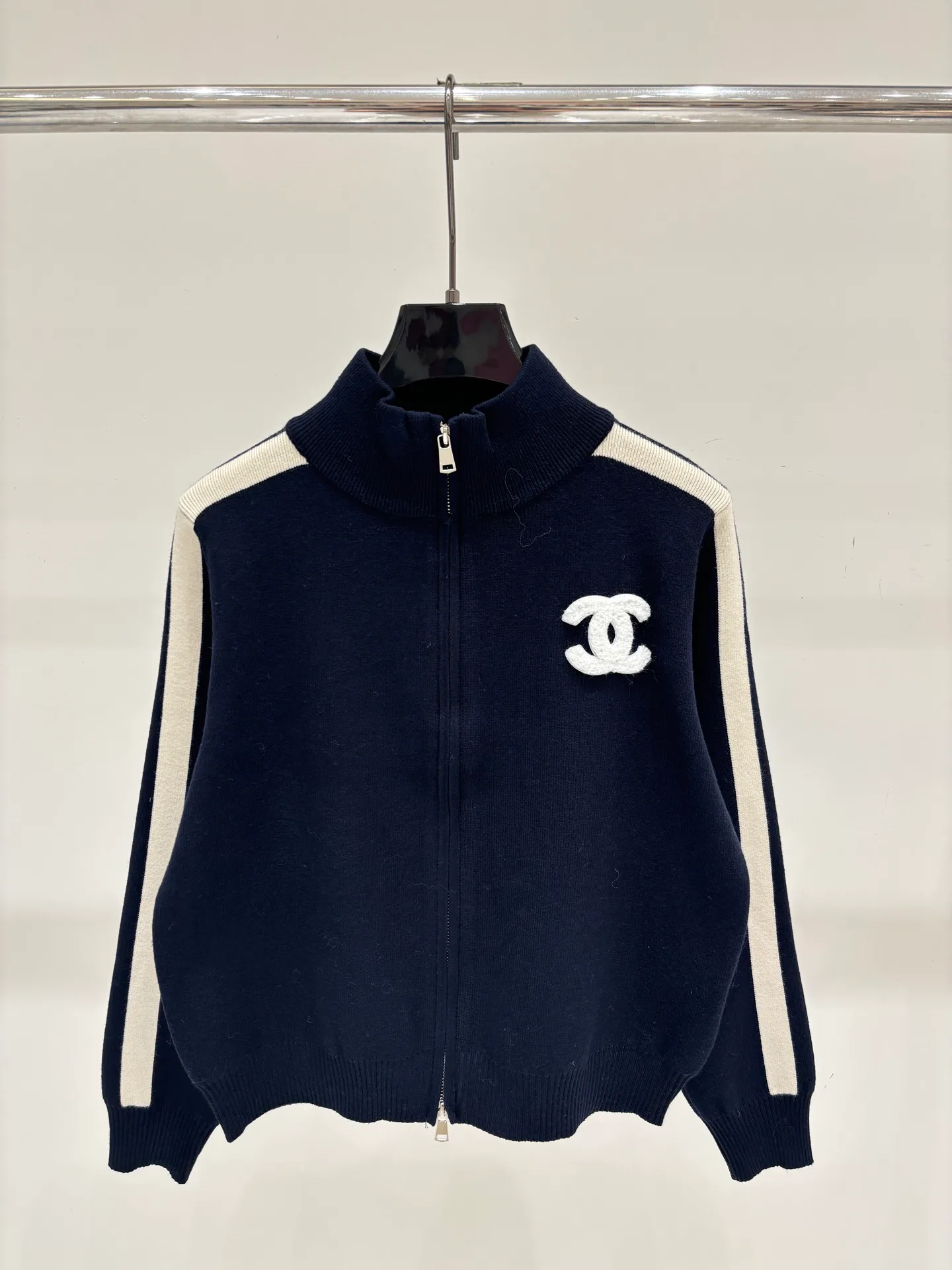 Women's Jumpers And Sweaters CHANEL 18331665