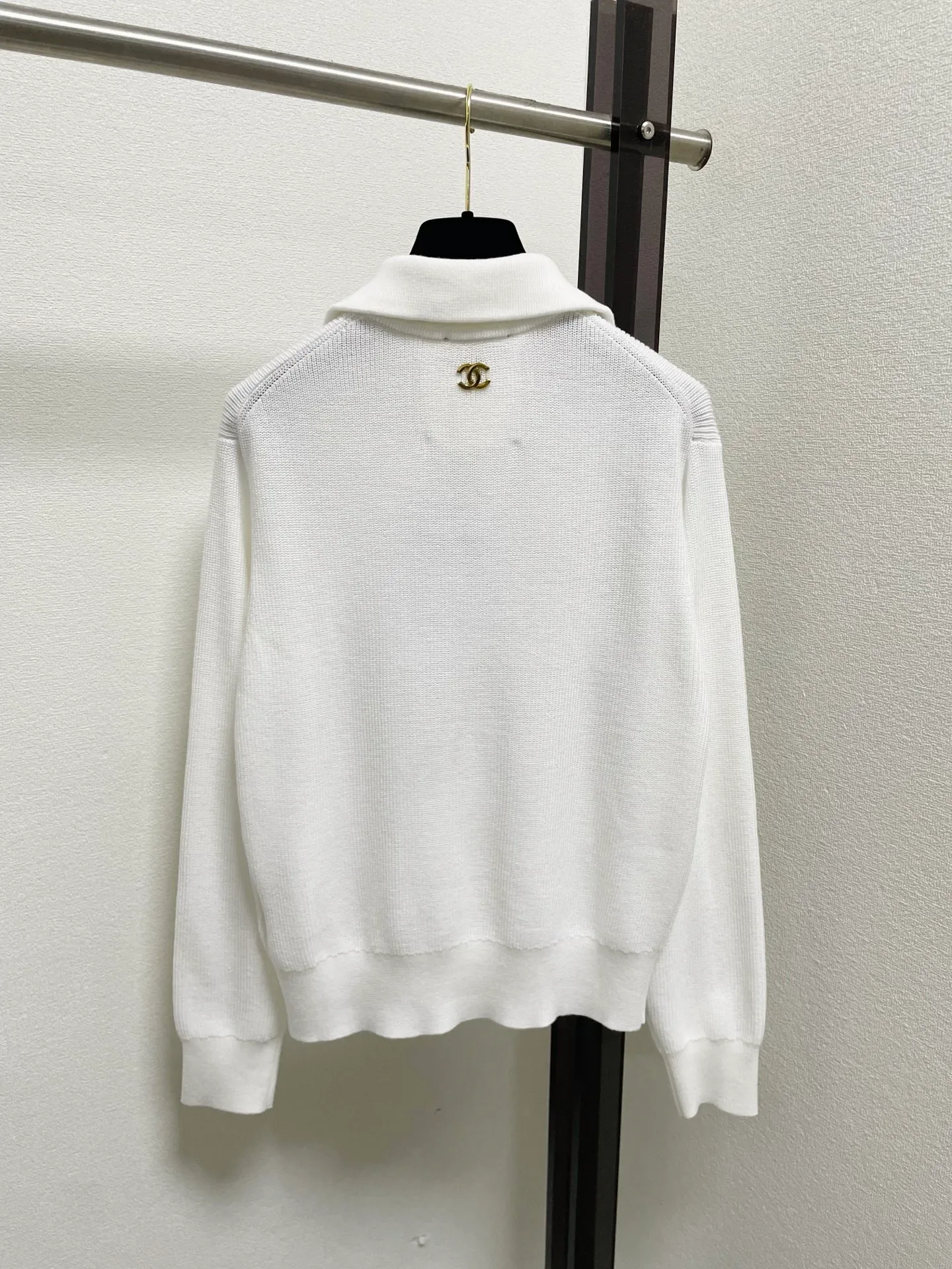Women's Jumpers And Sweaters CHANEL 17476666