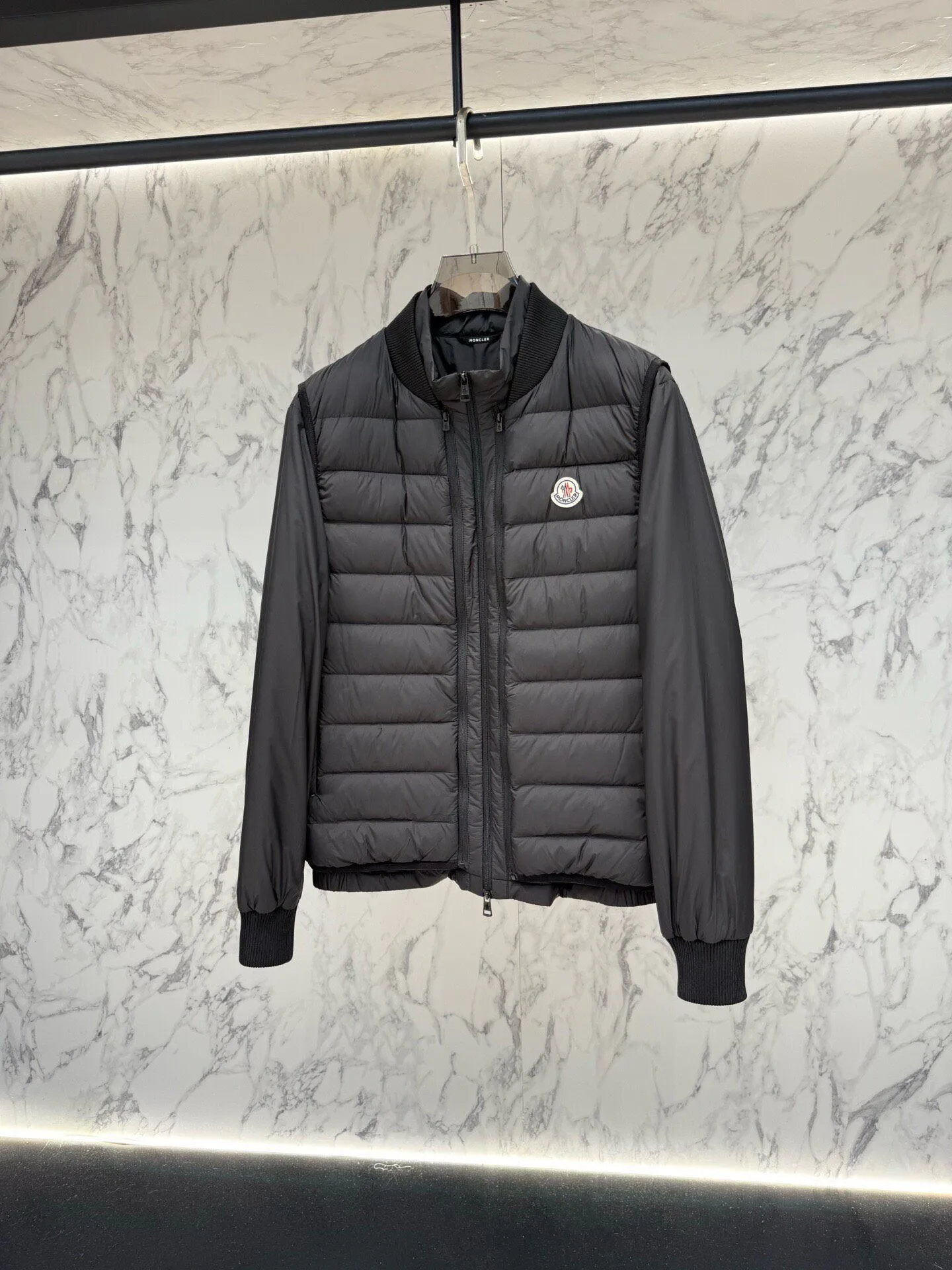 Men's Jackets And Down Jackets MONCLER 18345552