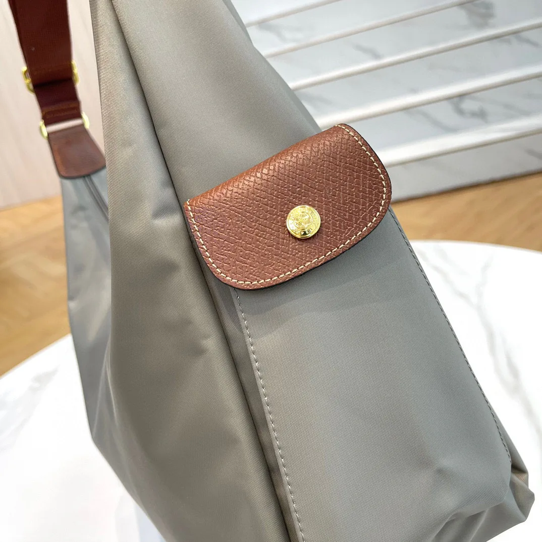 Women's Classic Handbags LONGCHAMP 17076867