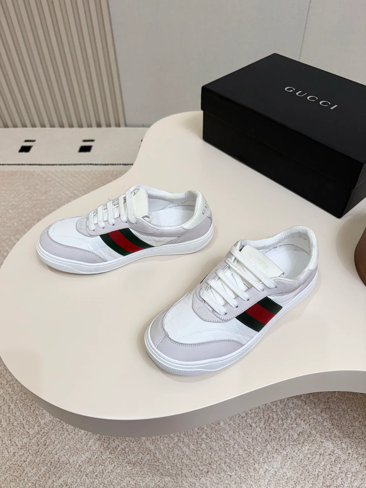 Women's Sneakers GUCCI 18011331