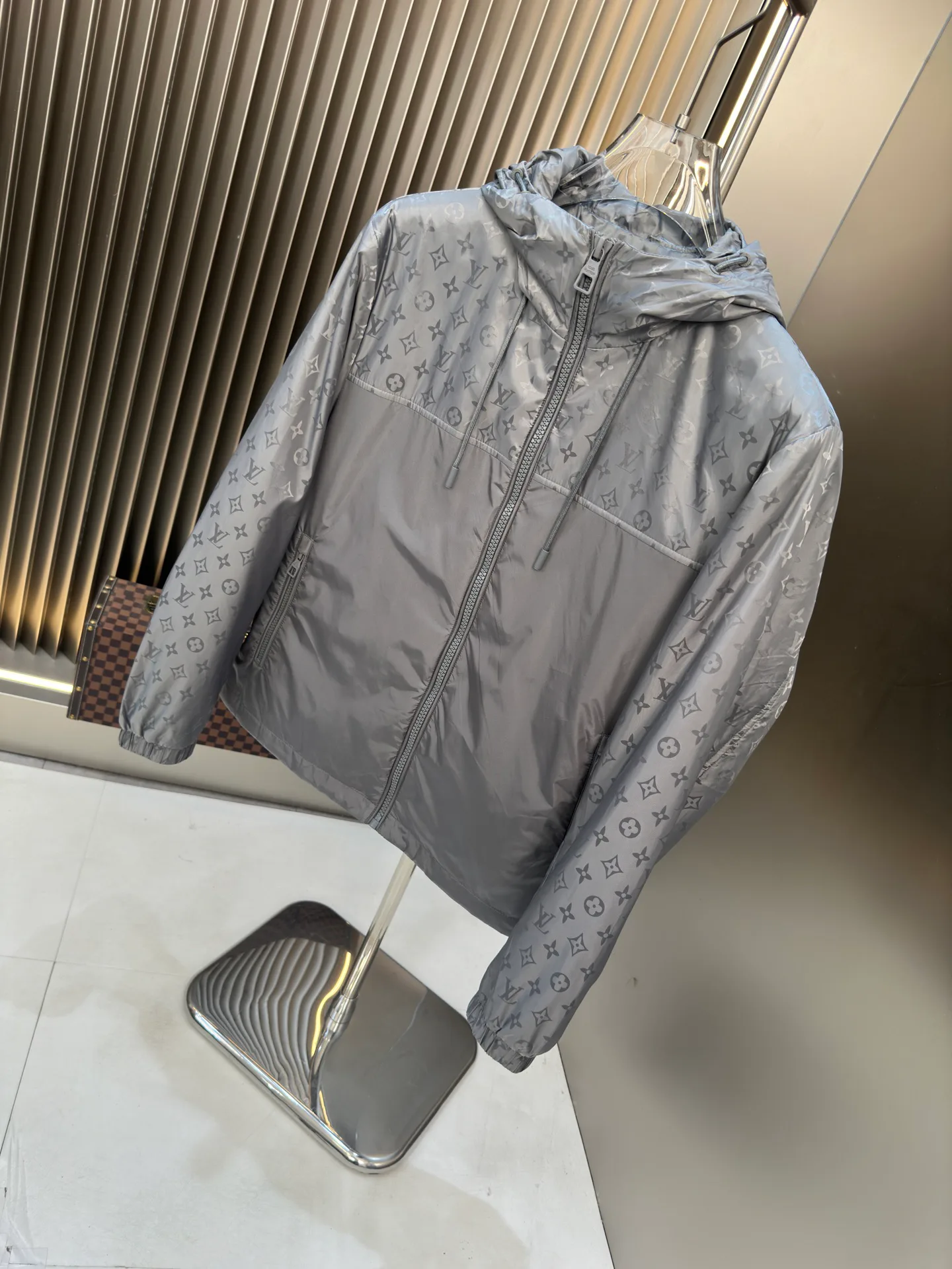 Men's Jackets And Down Jackets LOUIS VUITTON 17966713