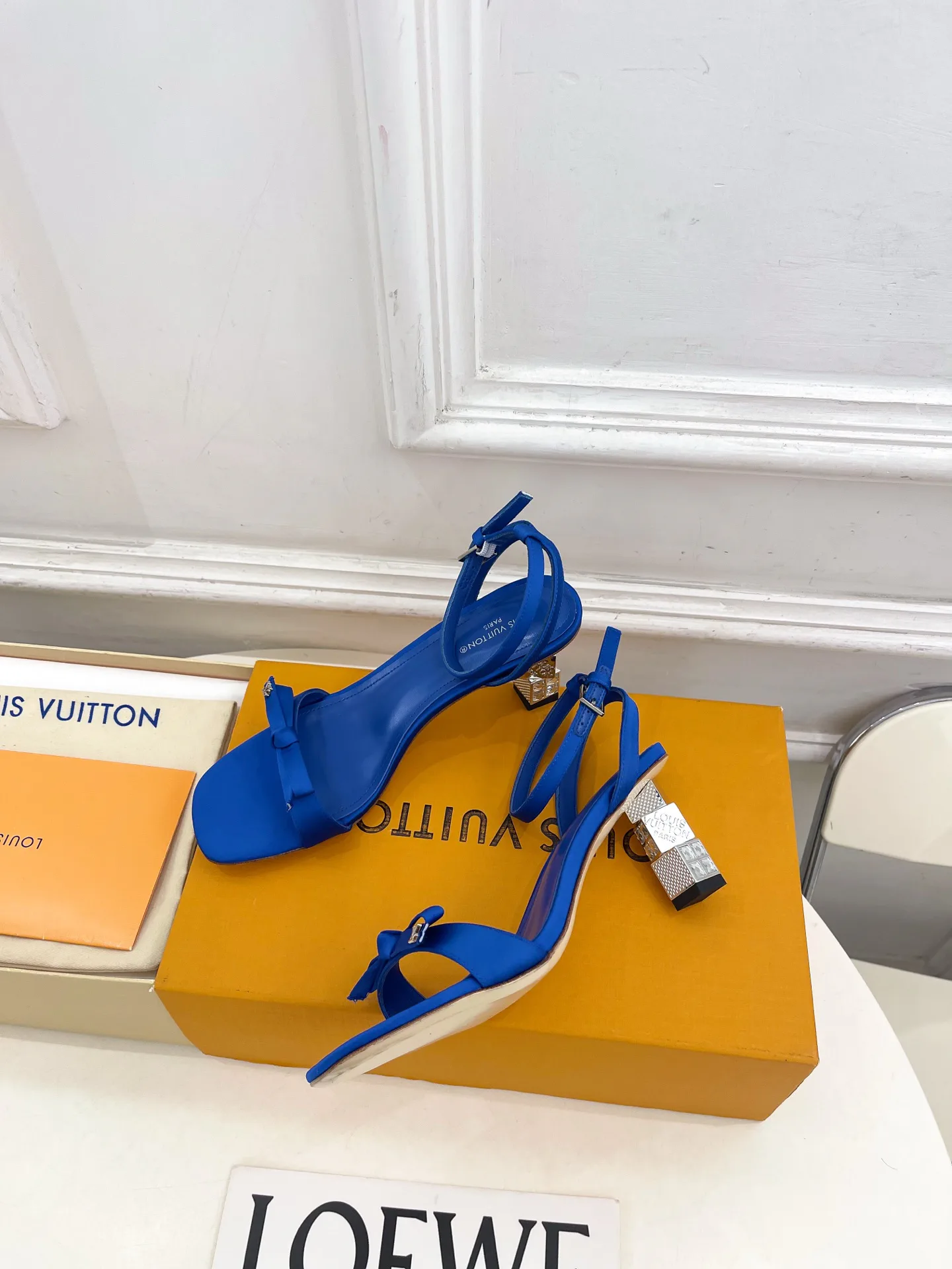 Women's Open-Toe Sandals LOUIS VUITTON 18034965