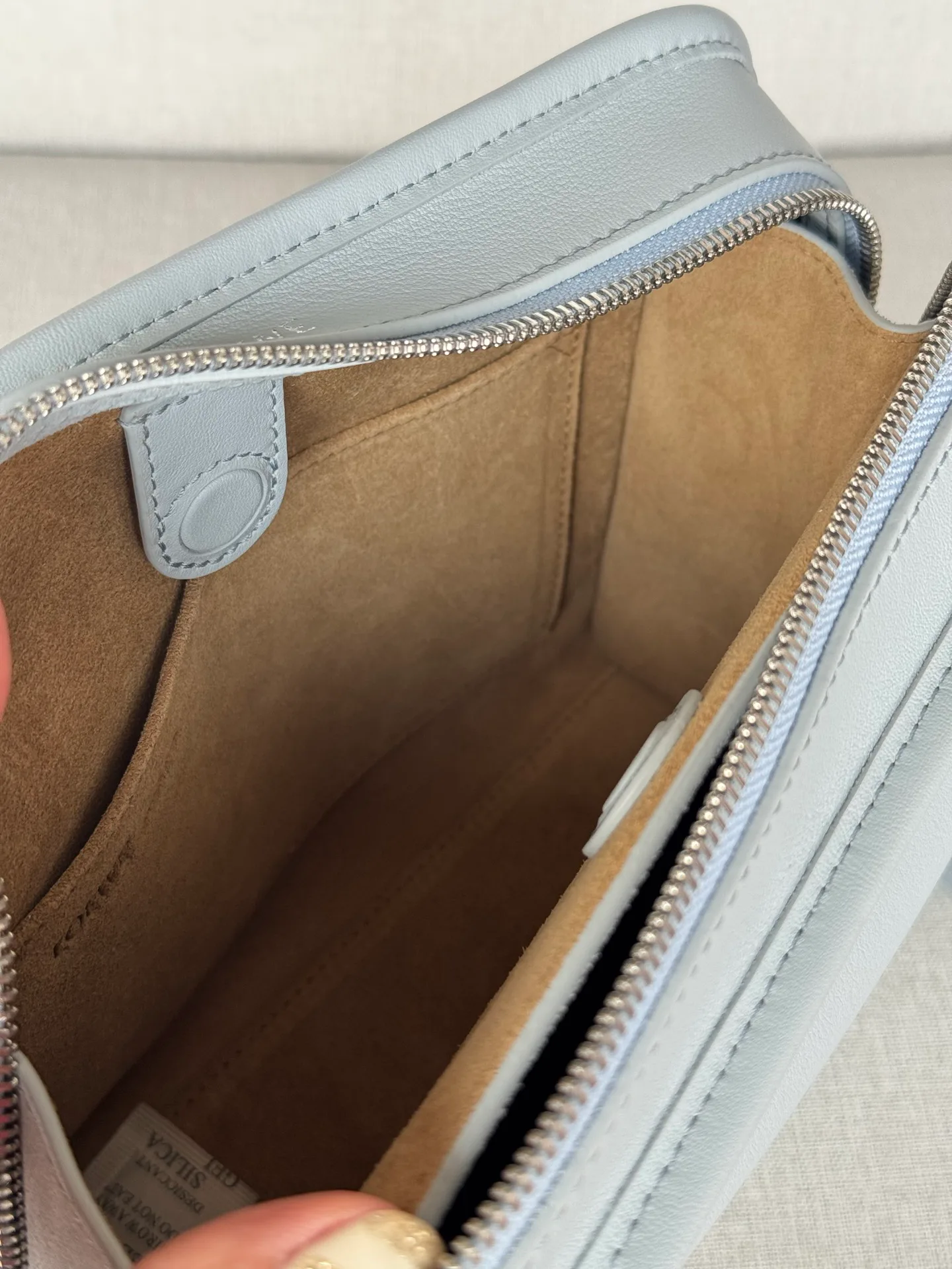 Women's Classic Handbags LOEWE 17927641