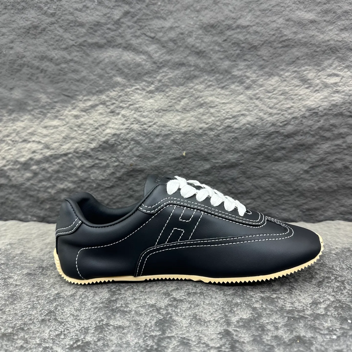 Men's Sneakers HERMES 18154135