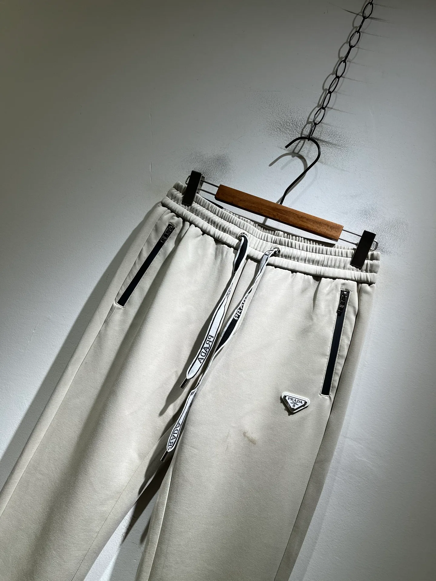 Men's Trousers PRADA 18343132