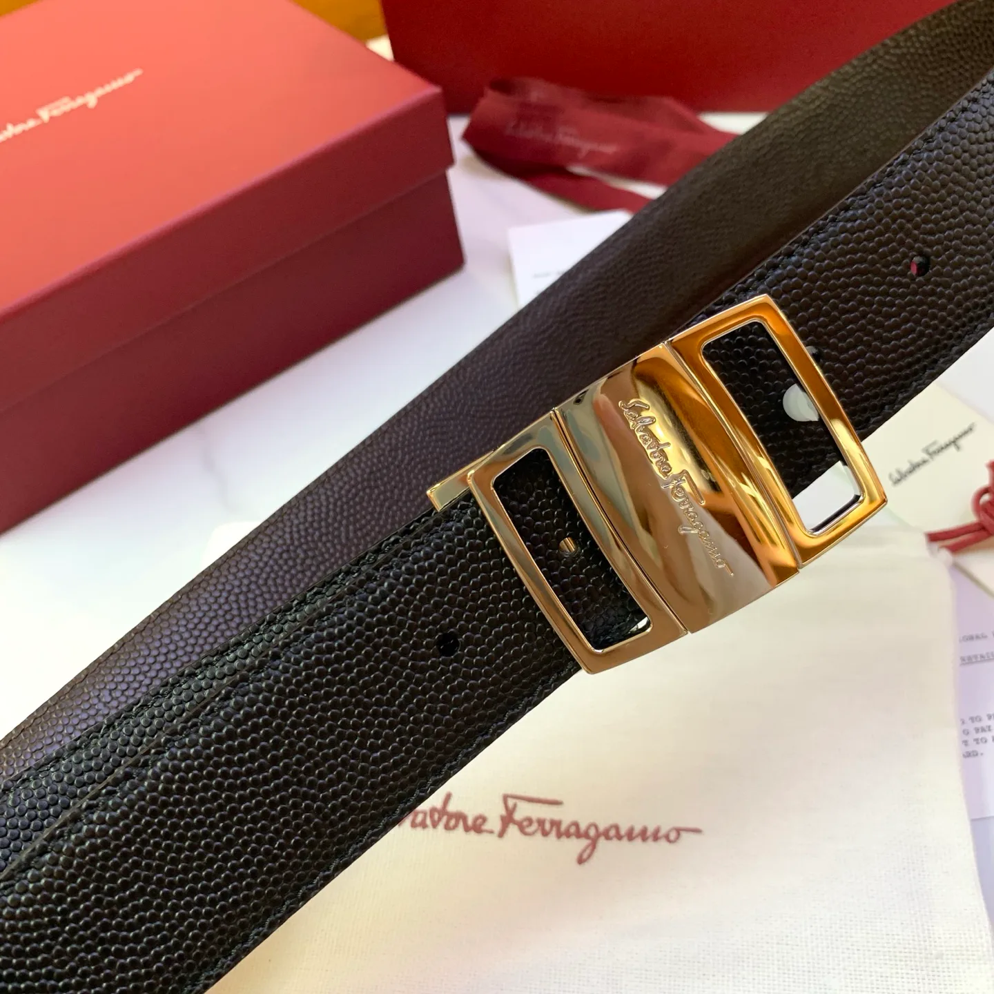 Belts SALVATORE FERRAGAMO 18040274