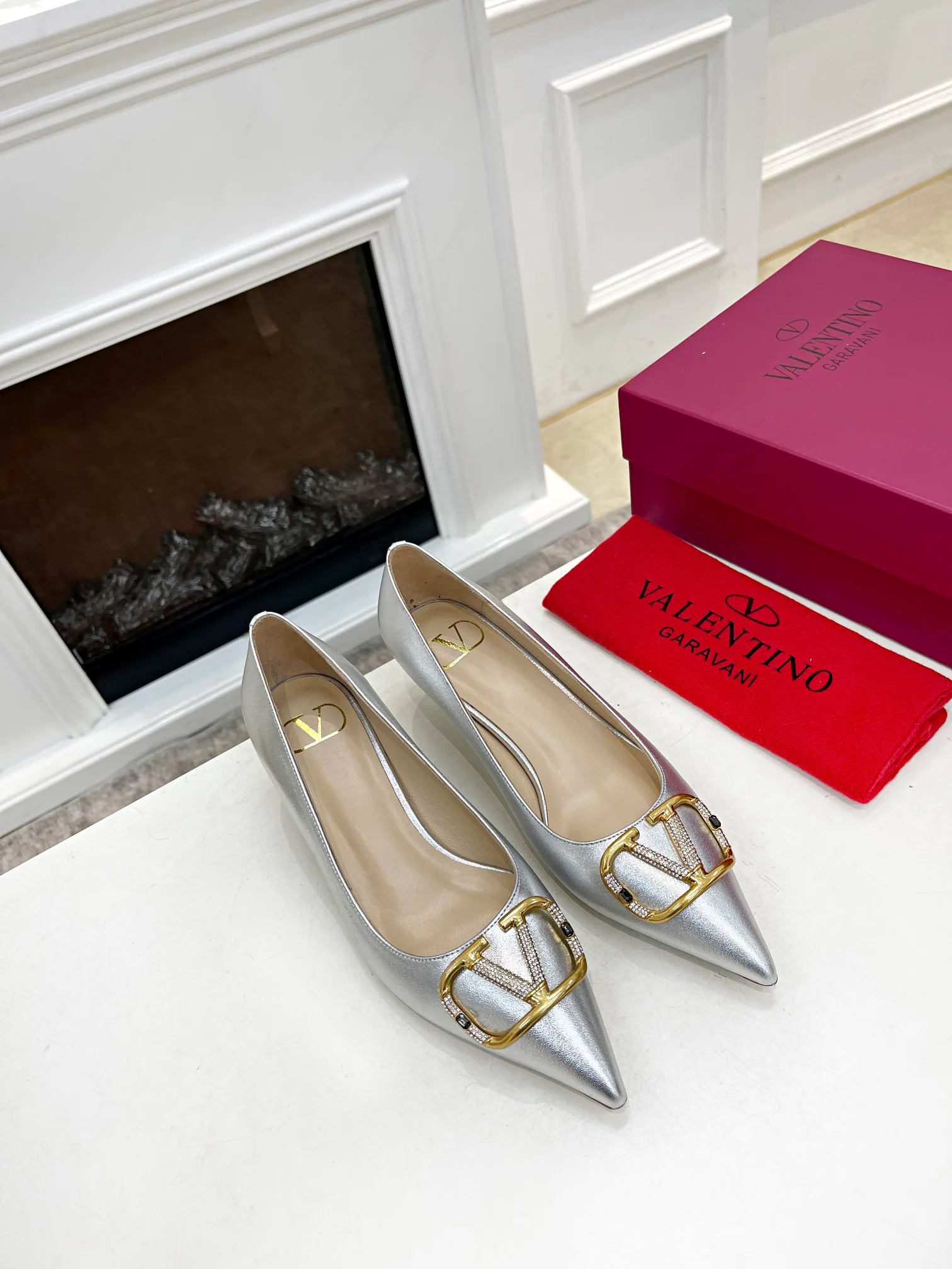 Women's Heels VALENTINO 17956846