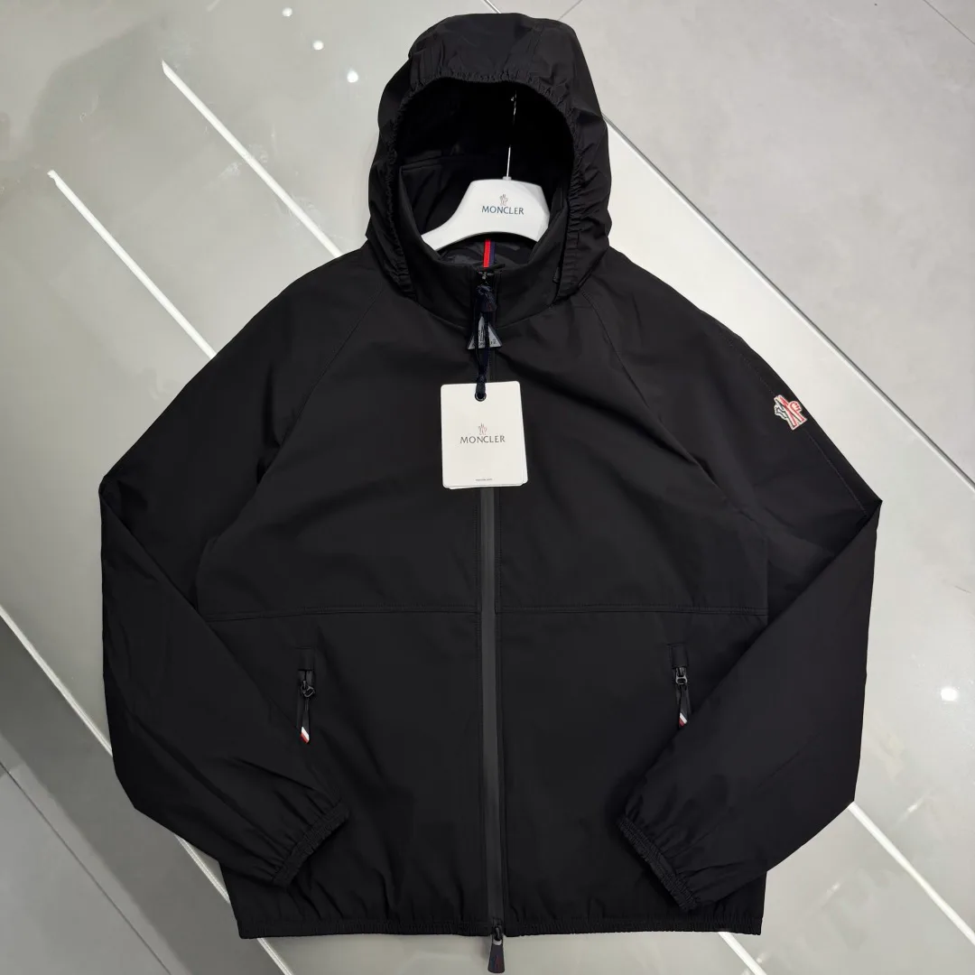 Men's Jackets And Down Jackets MONCLER 17721102