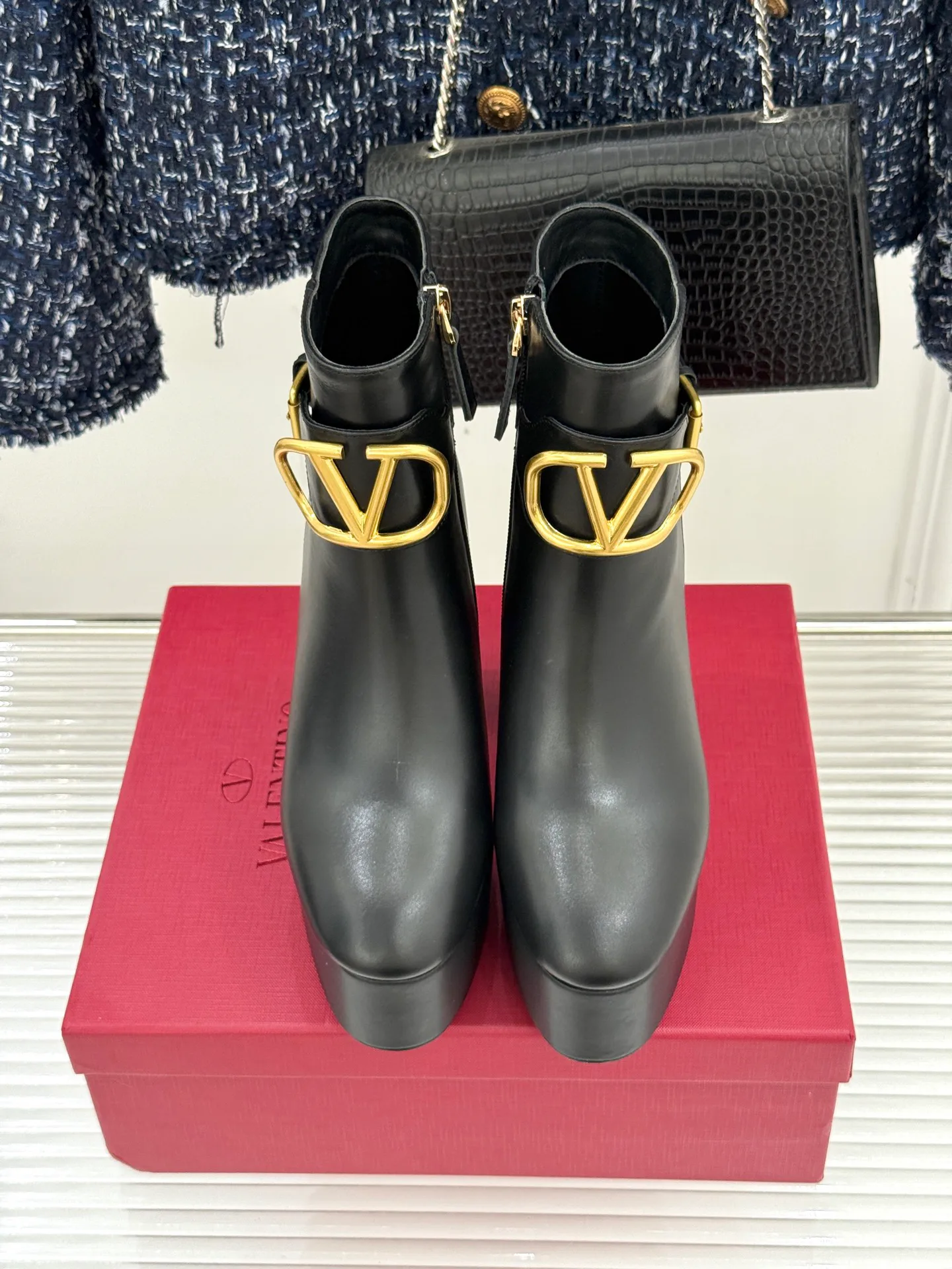 Women's Booties VALENTINO 18170274