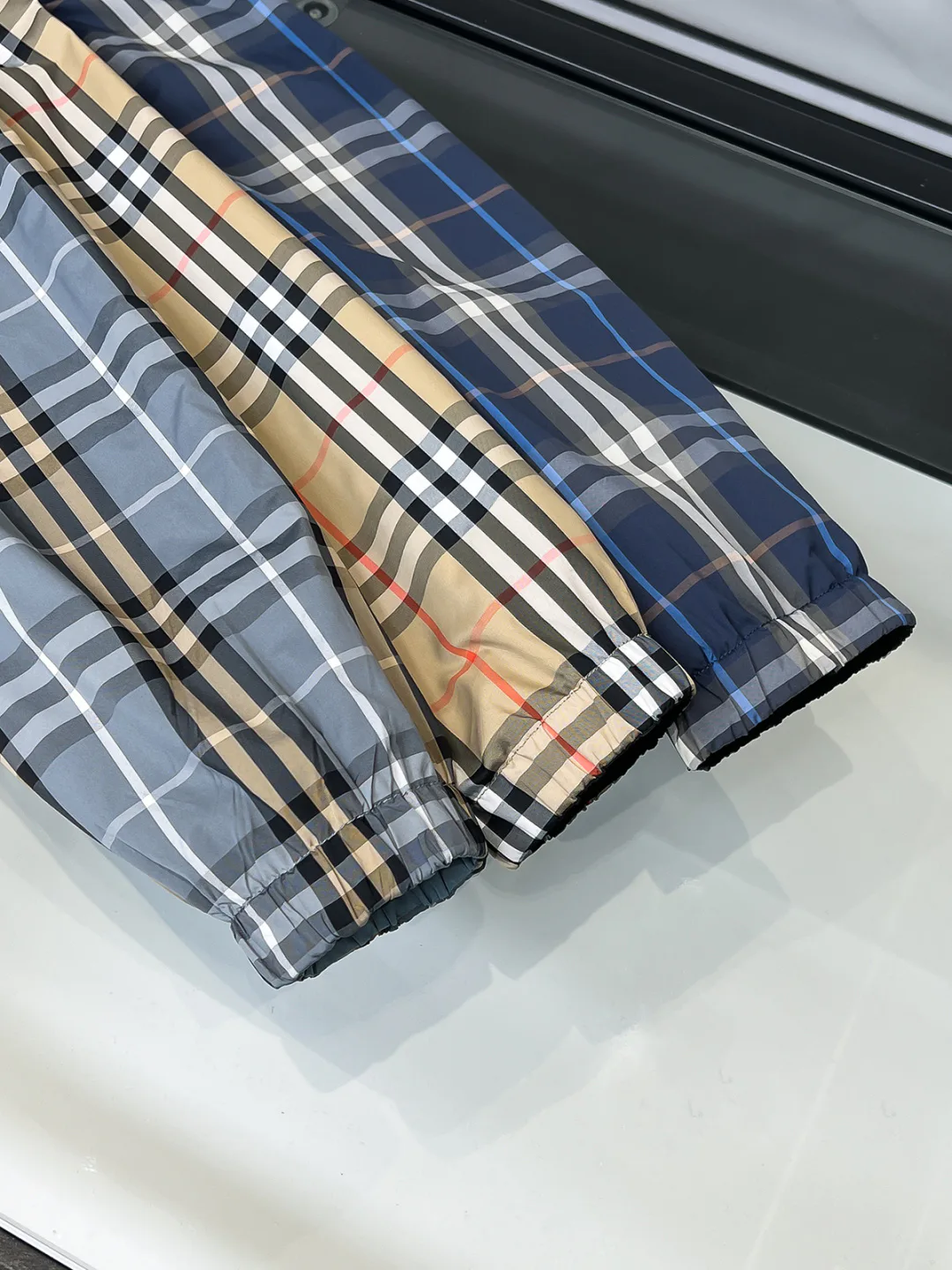 Men's Jackets And Down Jackets BURBERRY 18499066