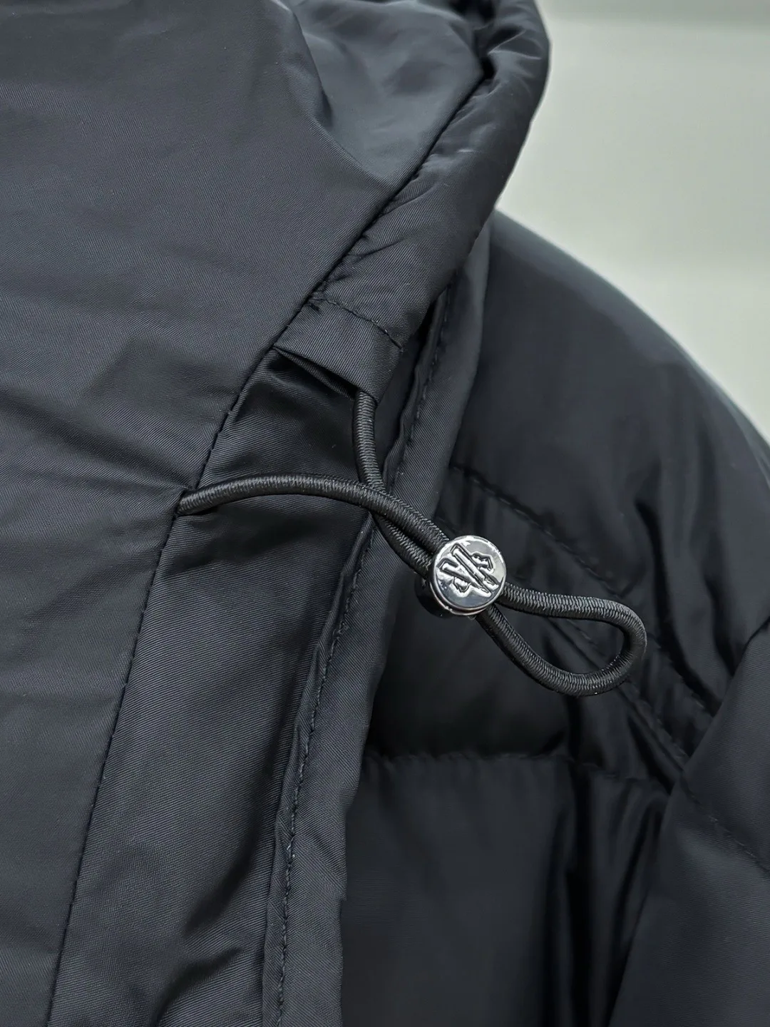Куртки И Пуховики Мужские Moncler 18596630