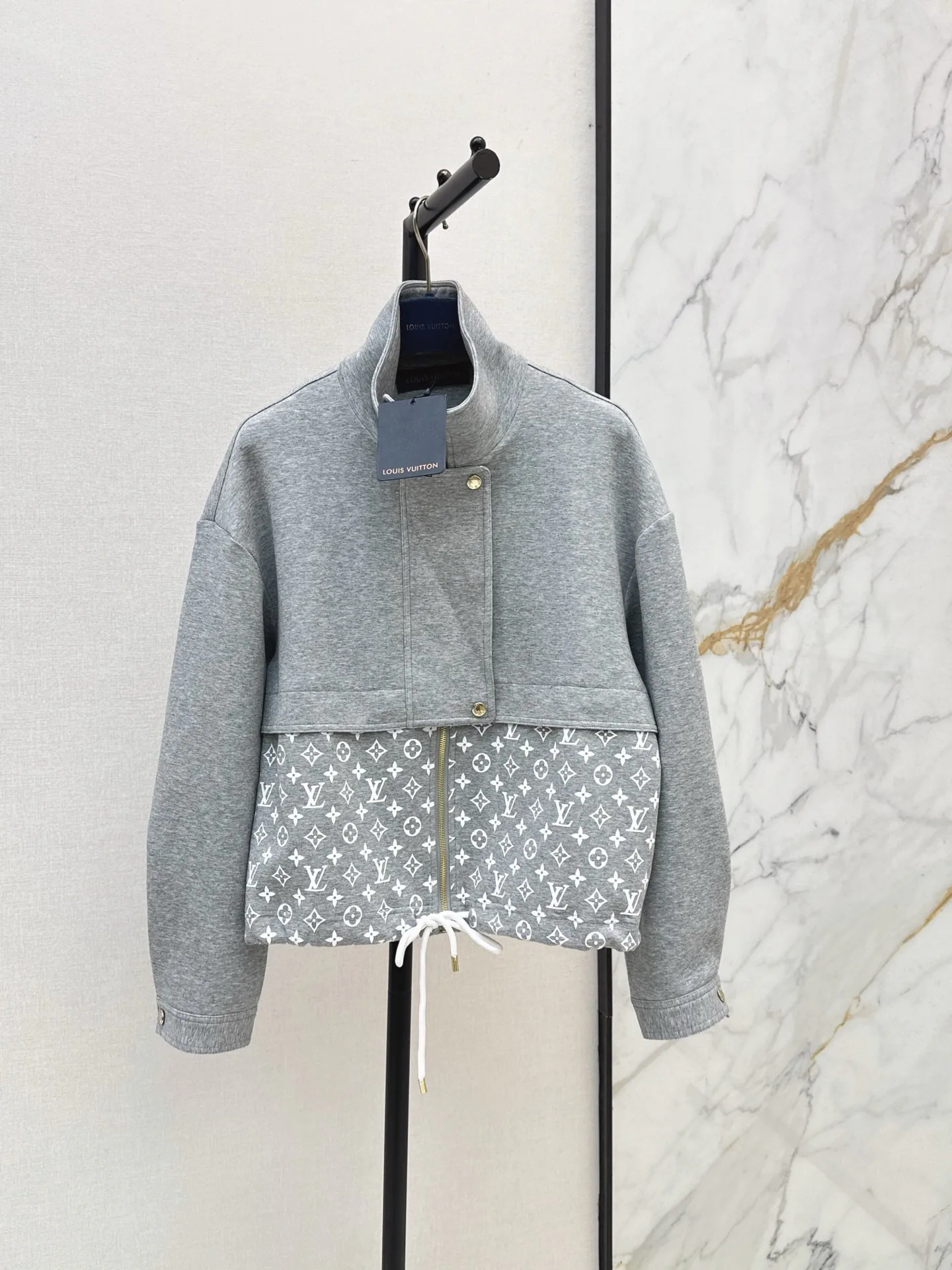 Women's Jackets And Down Jackets LOUIS VUITTON 18423964