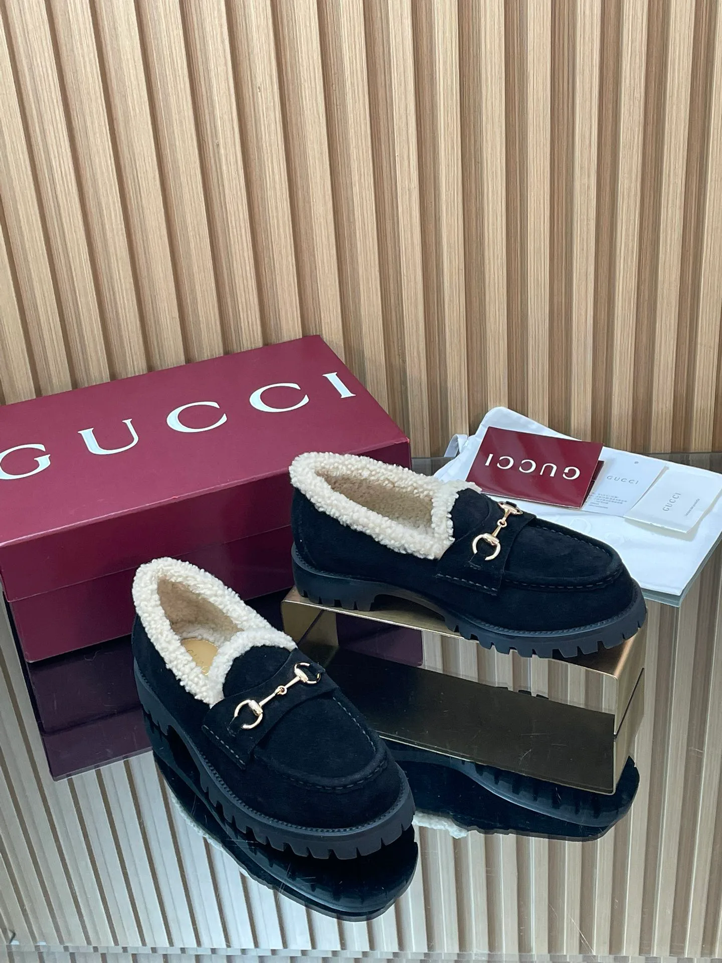 Women's Loafers And Moccasins GUCCI 18187060